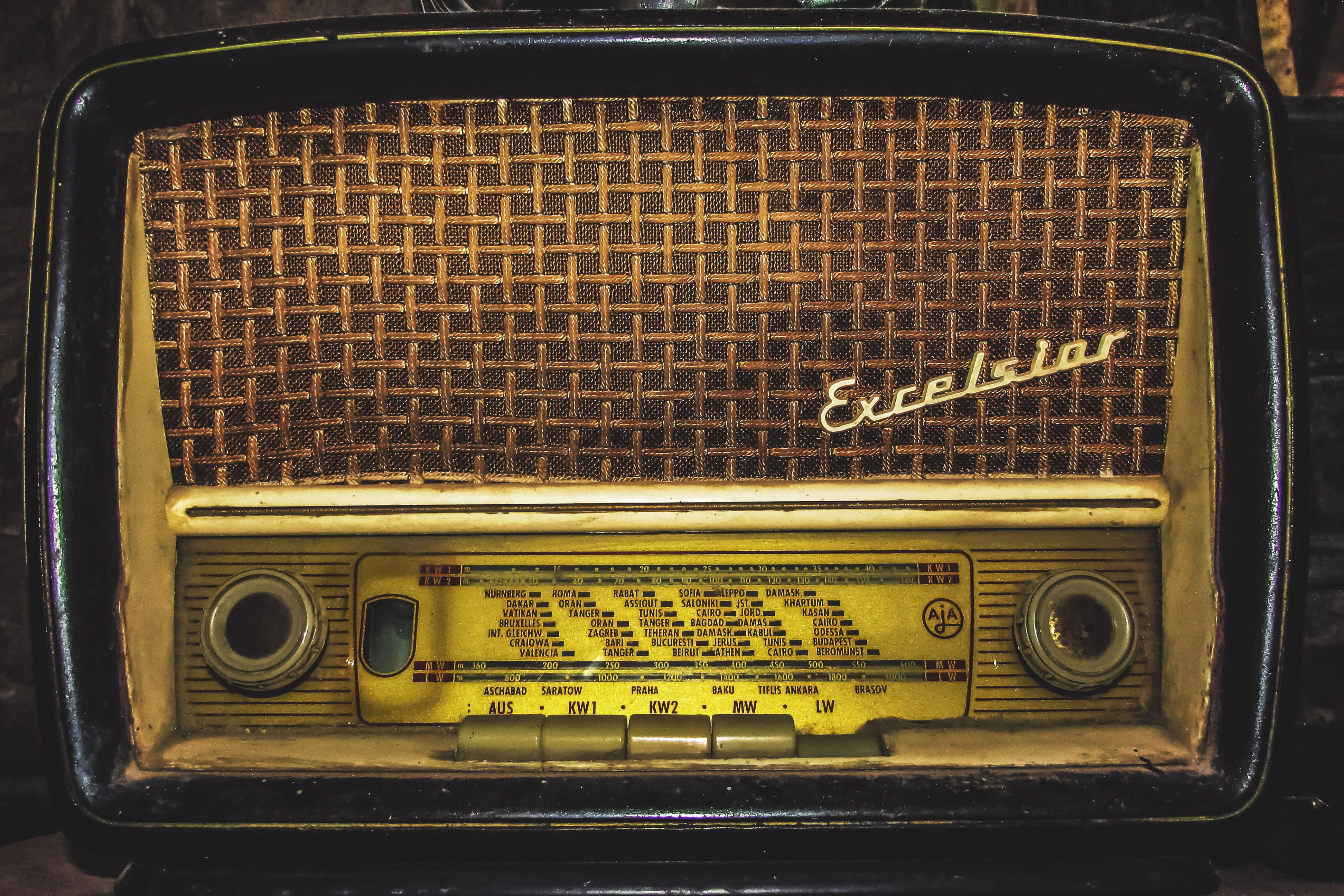 3888x2592 An Old Retro Vintage Radio Wallpaper, Technology, Music, Retro Styled, Old Fashioned