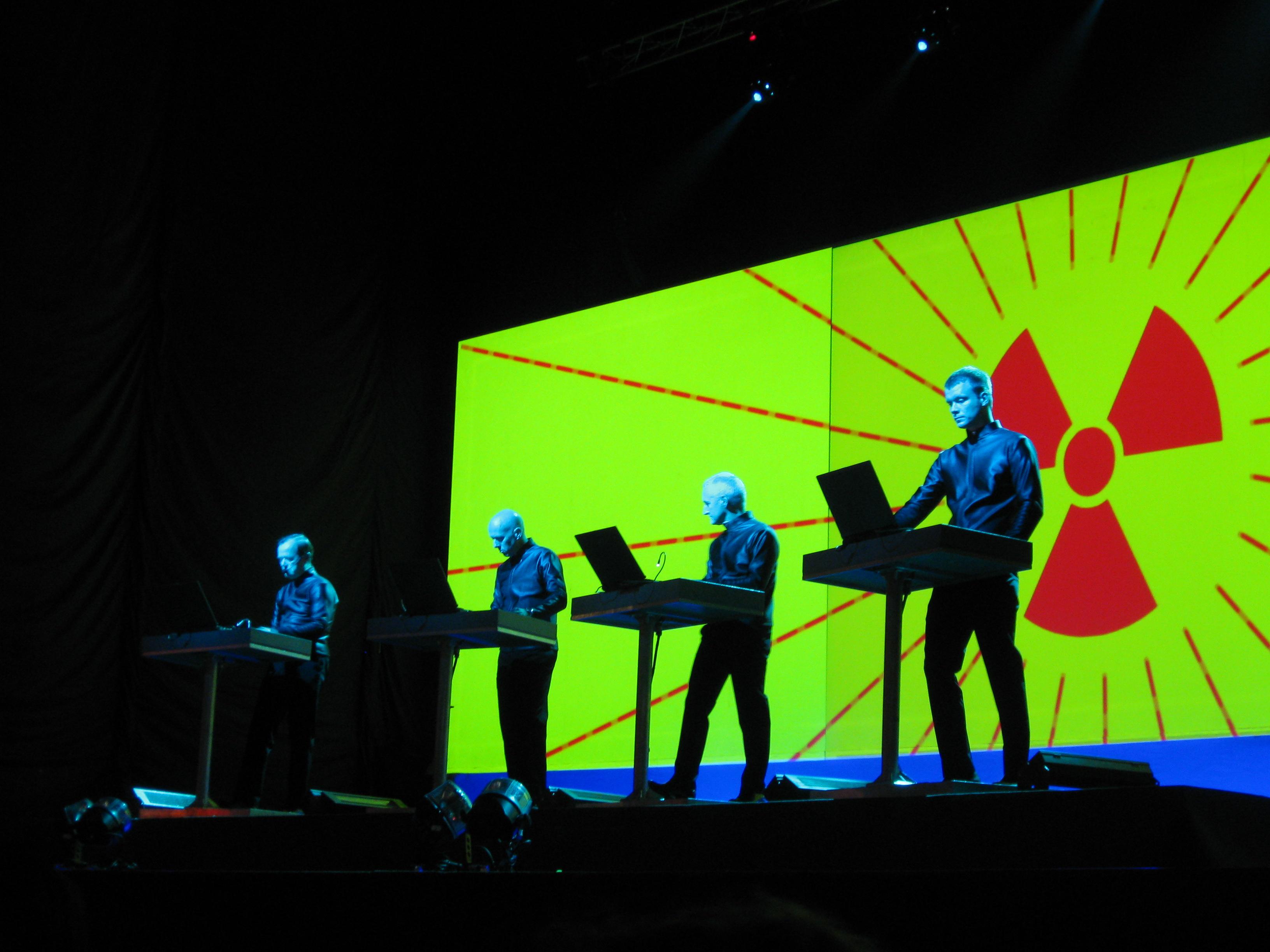 3264x2448 KRAFTWERK im Kiew