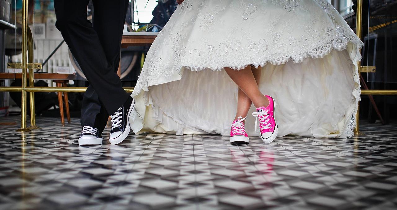 1280x677 Free Footwear & Shoes Image