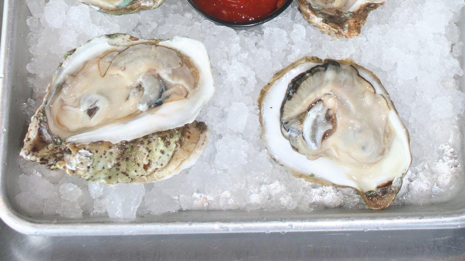 1600x900 Tennessee Woman Discovers 50 Pearls After Biting Into Oyster