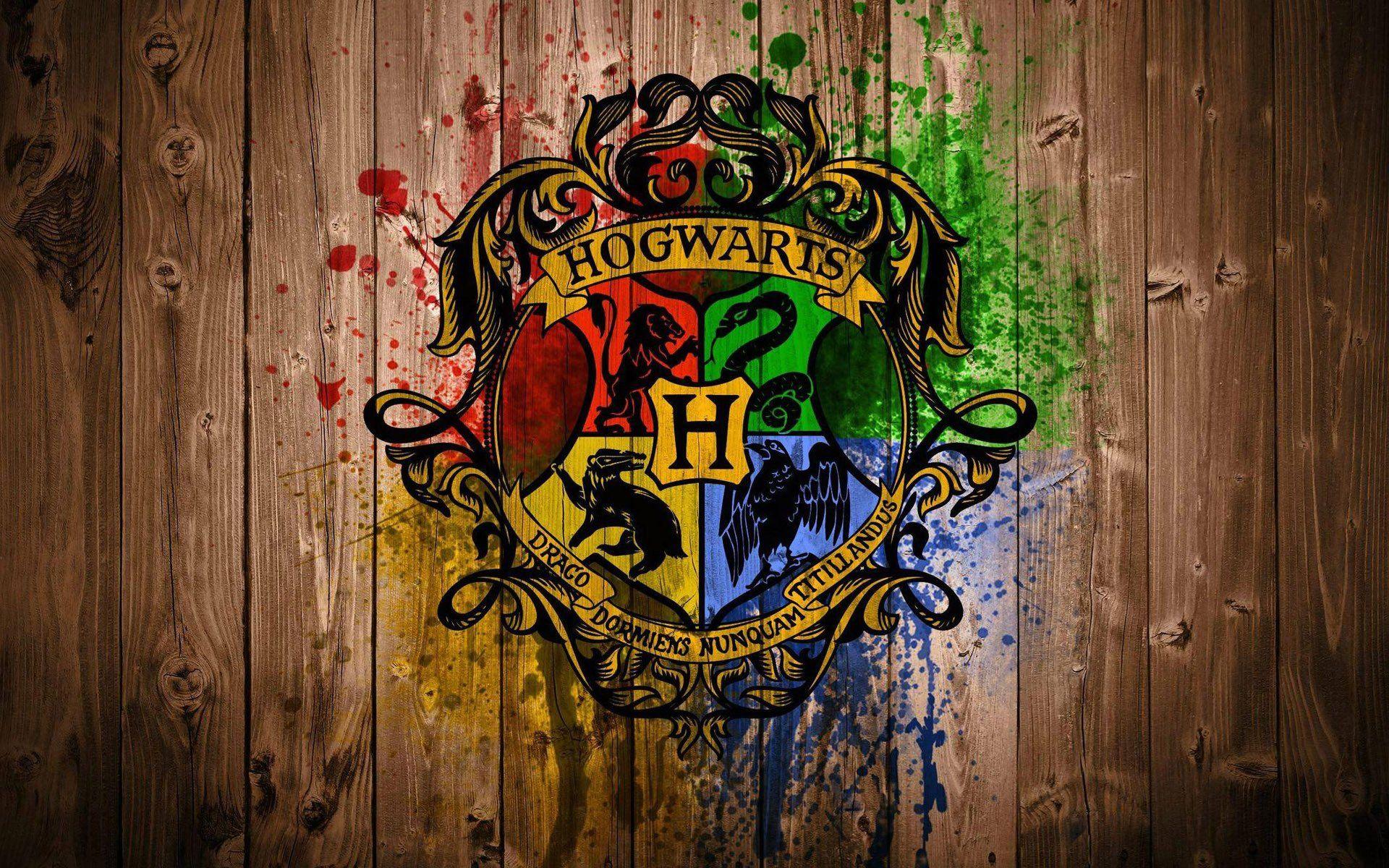 122+ Hogwarts Crest