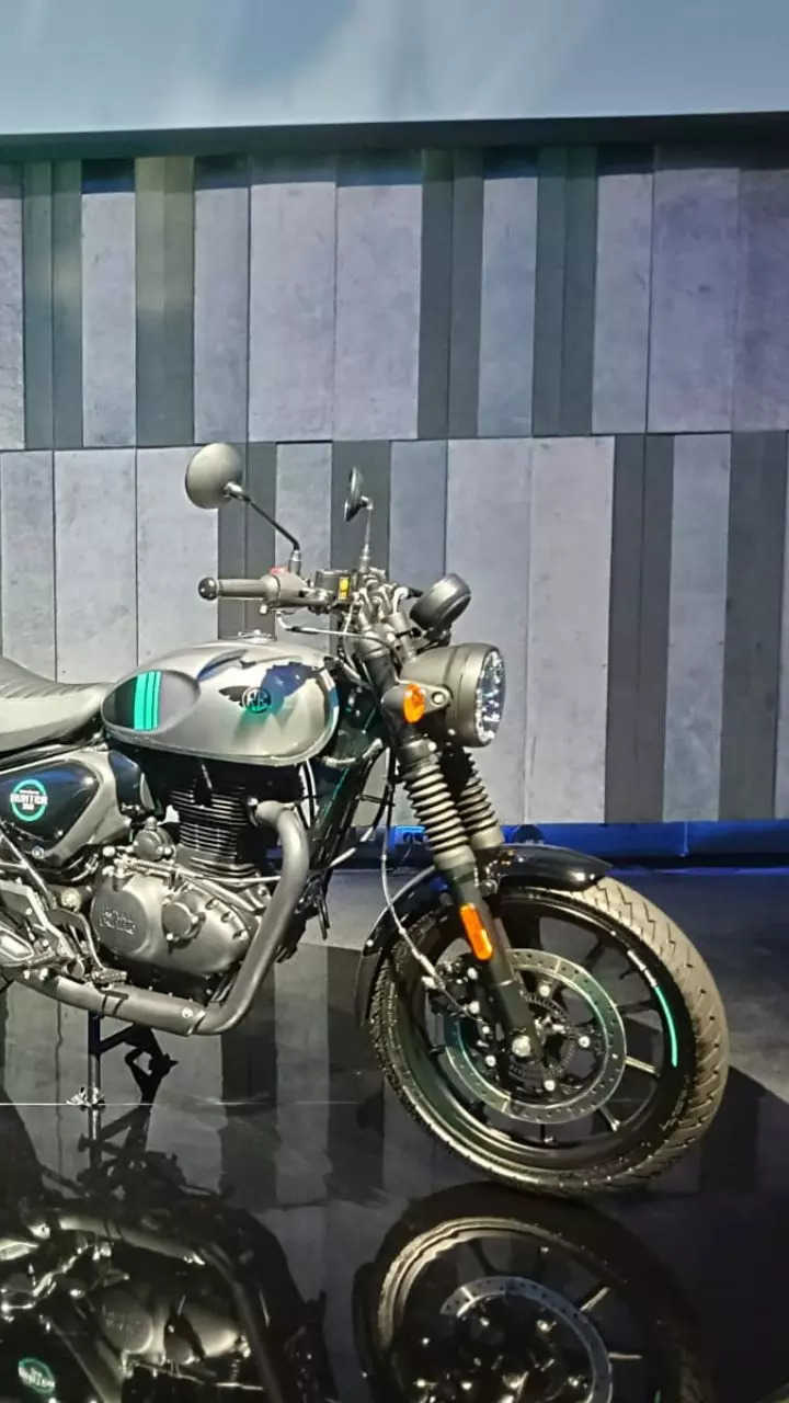 720x1280 Royal Enfield Hunter 350. Times of India