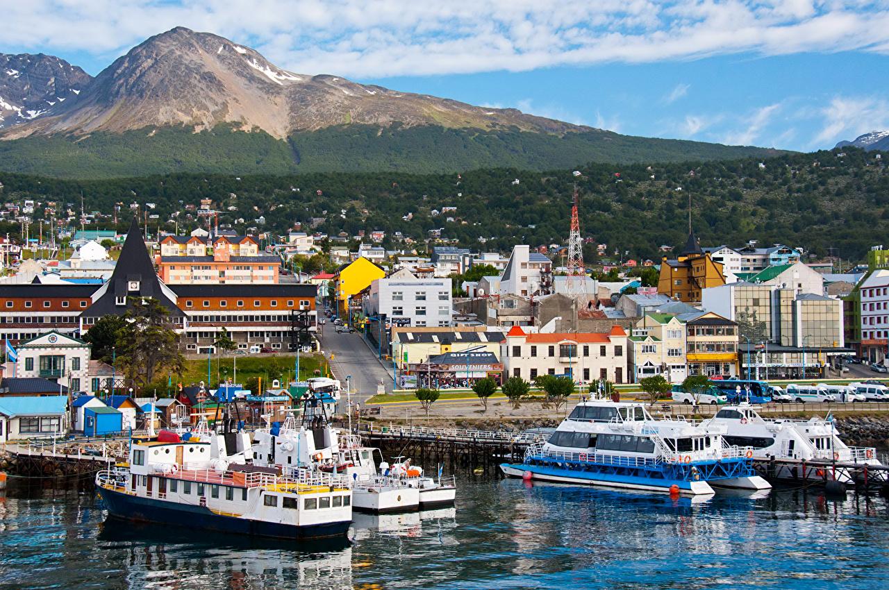 1280x850 Wallpaper Argentina Ushuaia mountain ship Berth Houses Cities