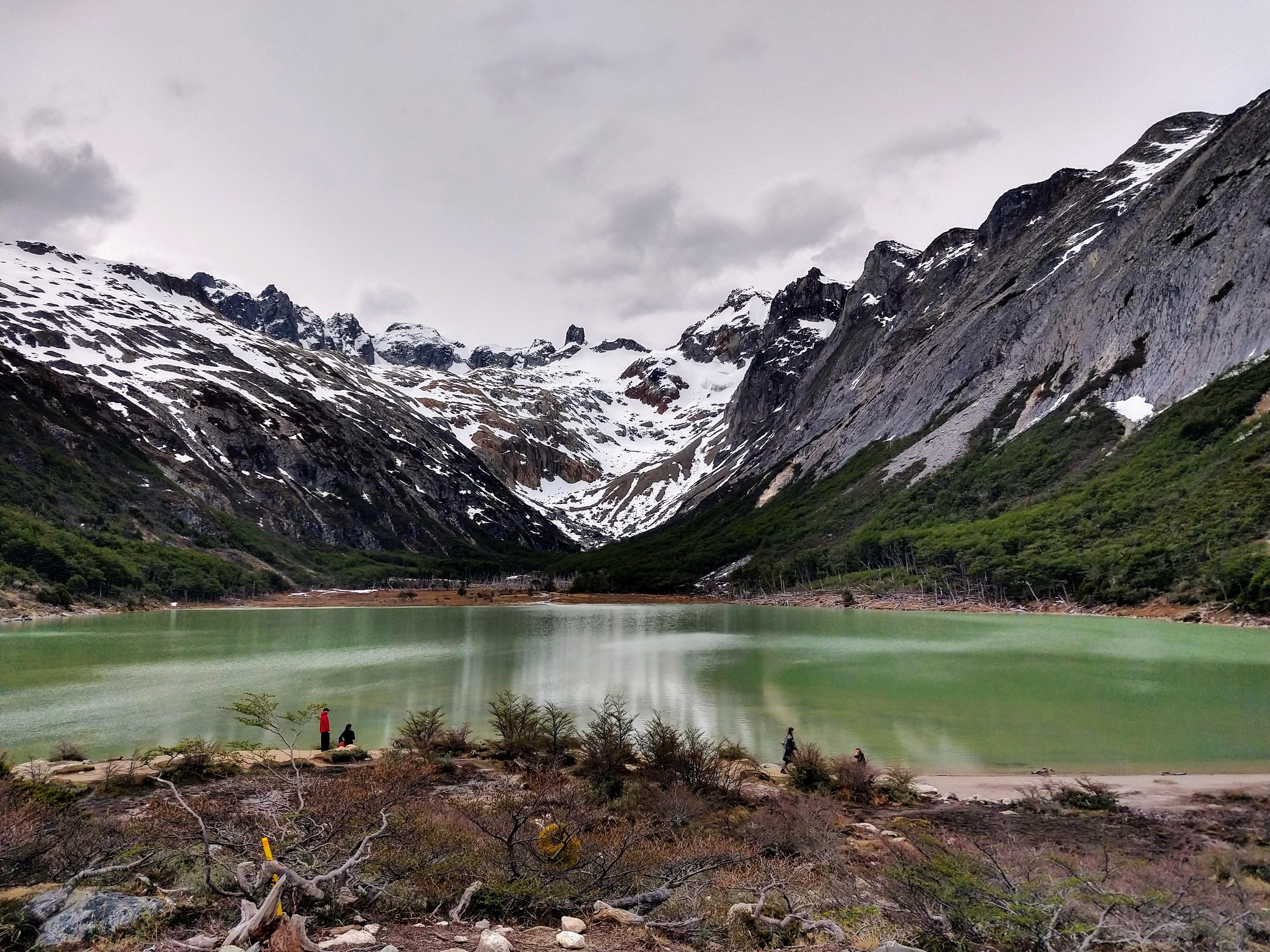 4032x3024 A Scenic View of Ushuaia · Free