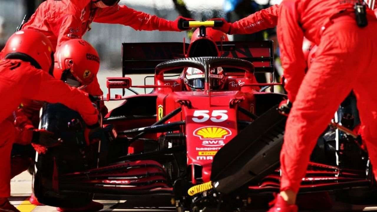 1280x720 The pitstop, well, unfortunate again– Carlos Sainz wants Ferrari to analyze sloppy pitstops which apparently cost them several key points this season