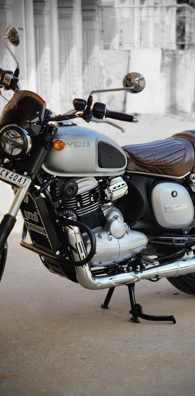 630x1280 Yezdi Roadster wallpaper