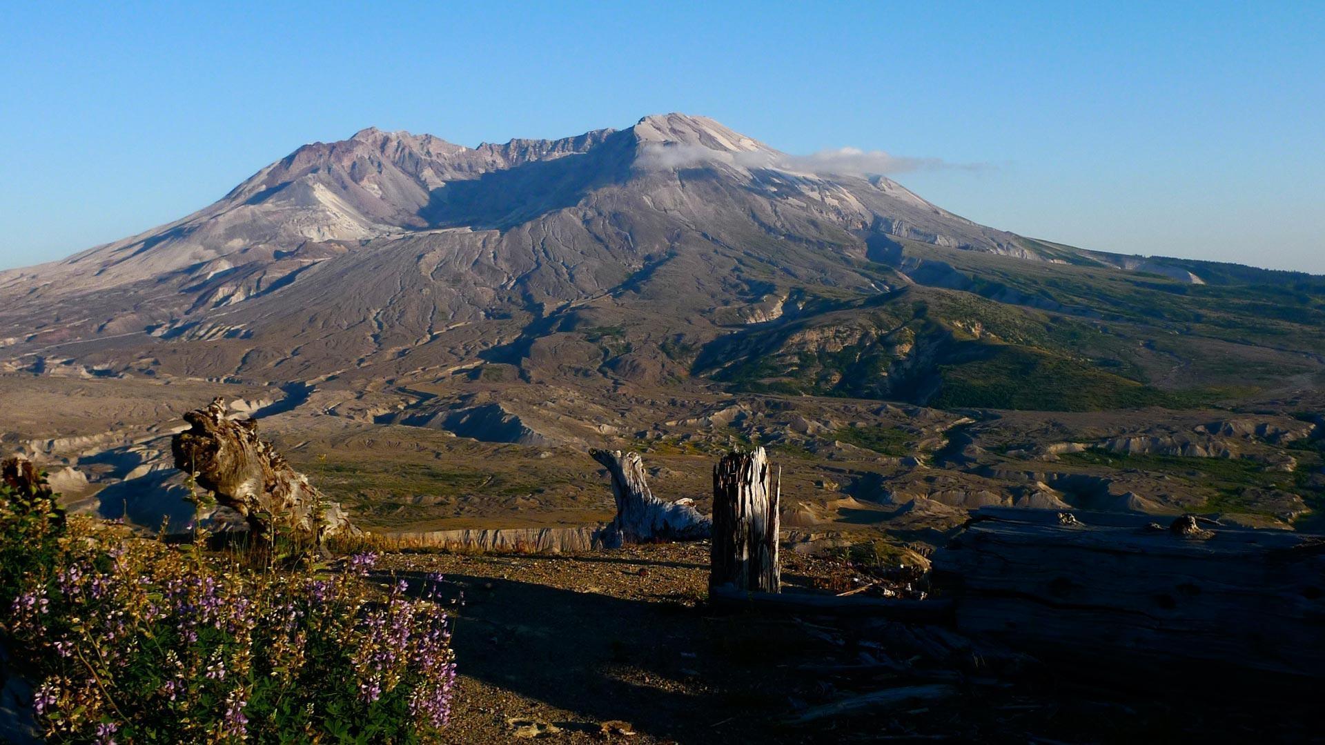 1920x1080 Mt St Helens: Back From the Dead