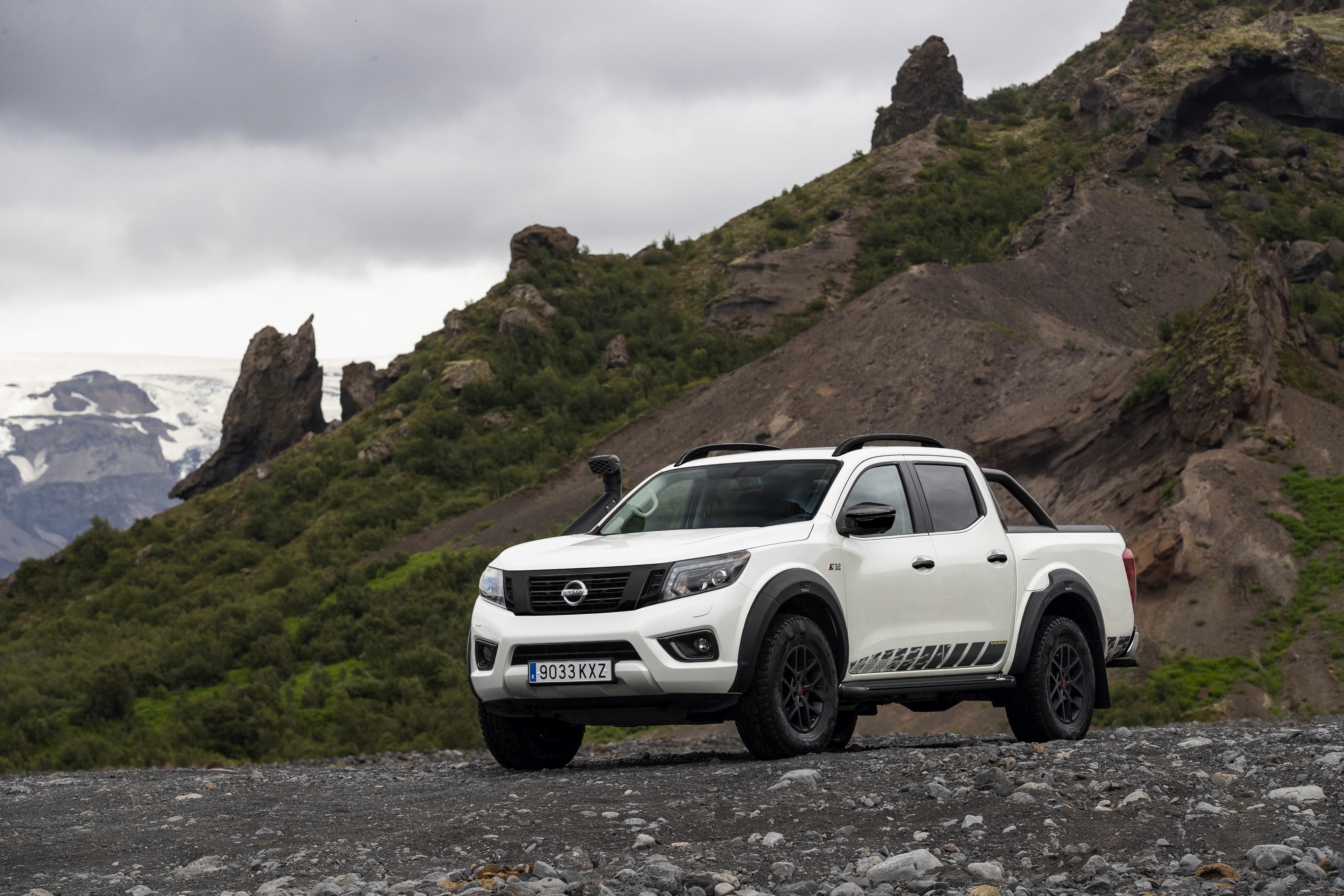 4000x2667 Nissan Navara 4k Ultra HD Wallpaper
