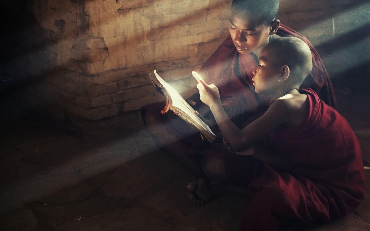 1440x900 Download 1440x900 Wallpaper Midnight, Disciples, Buddhism, Temple