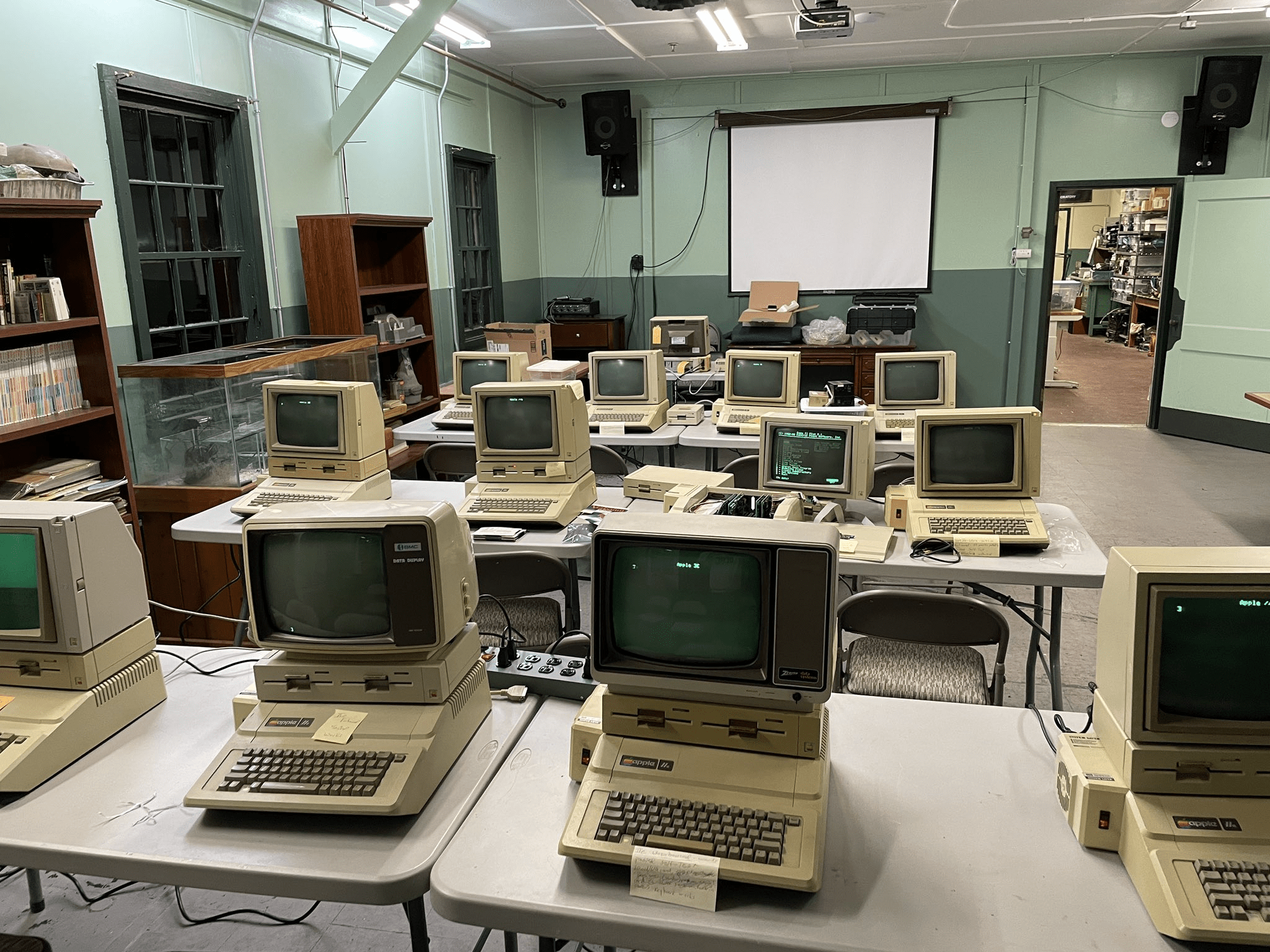 2048x1536 What a computer lab looked like in the 1980s, a bunch of Apple II computers with a keyboard that was integrated into the unit!