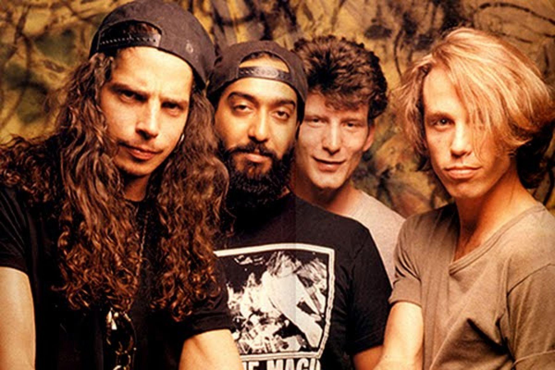 Badmotorfinger by Soundgarden Album Grunge Reviews Ratings Credits  Song list  Rate Your Music
