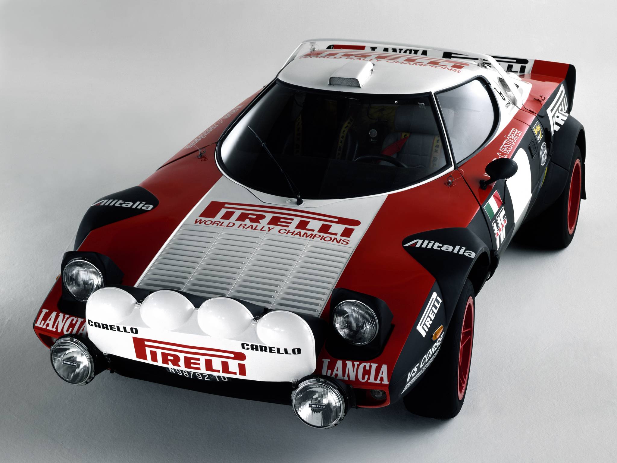 2048x1536 Lancia Wallpaper