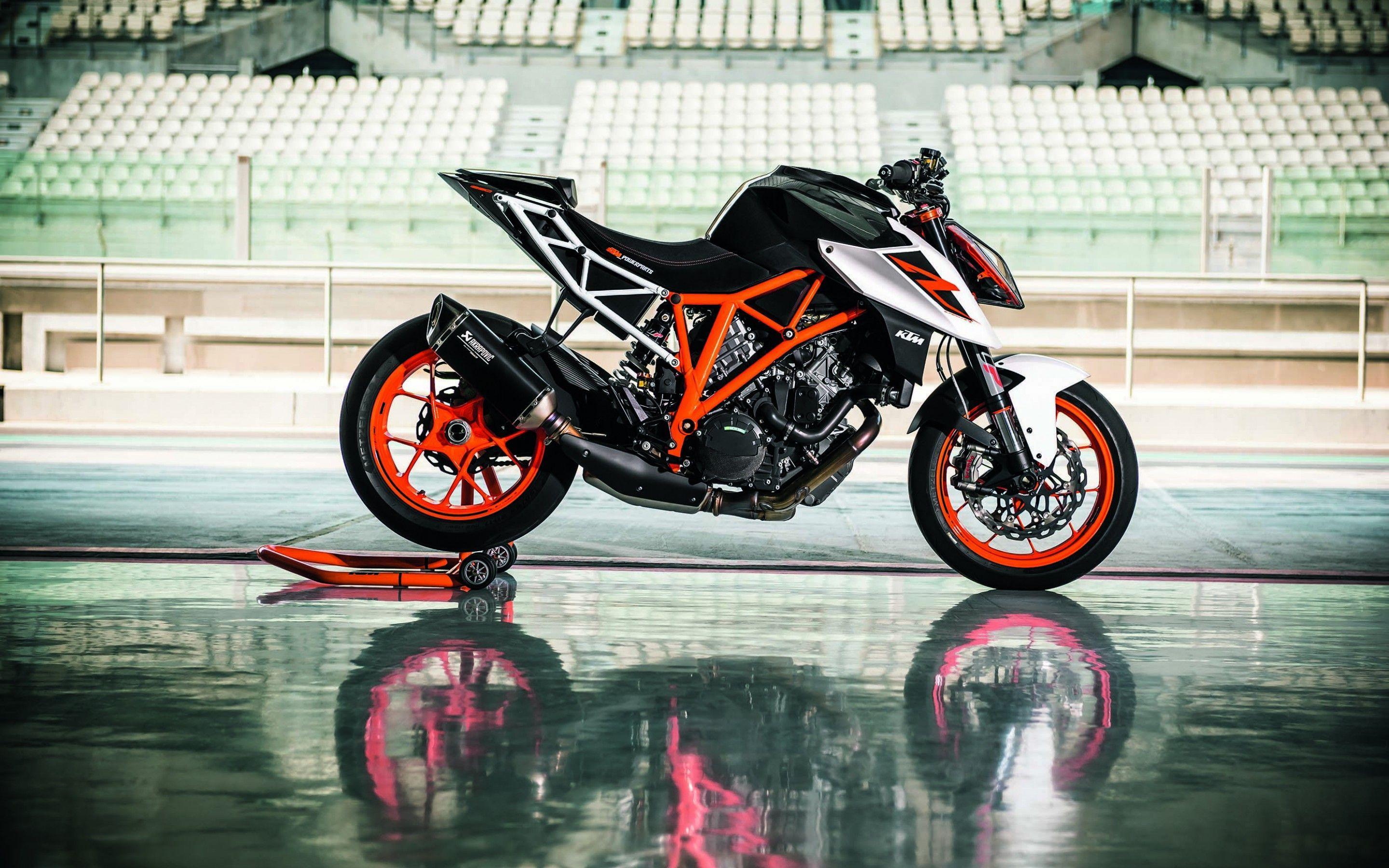 2880x1800 KTM 1290 Super Duke R Wallpaper