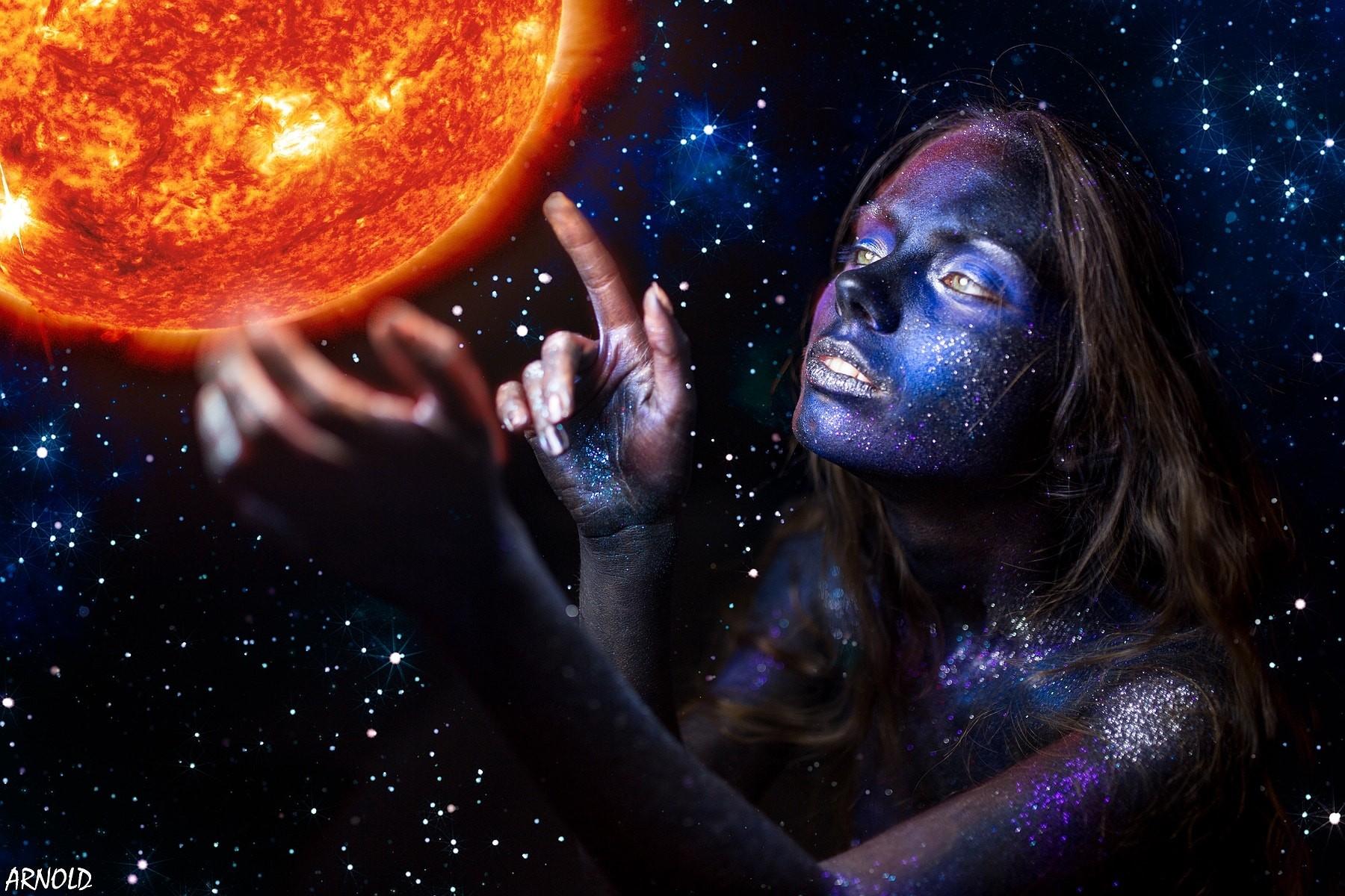 1800x1200 Arnold Art Women Body Paint Sun Space Art Space Model 500px Wallpaper:1800x1200