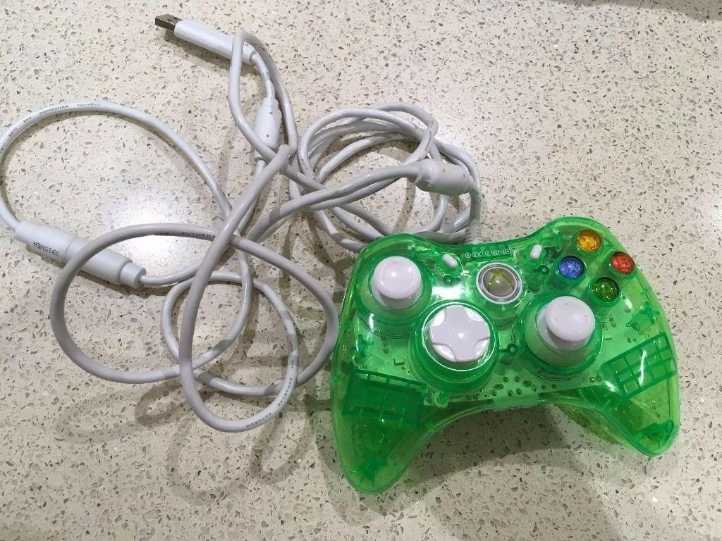 1024x768 Wired Green Xbox Laptop Controller. In Bearsden, Glasgow