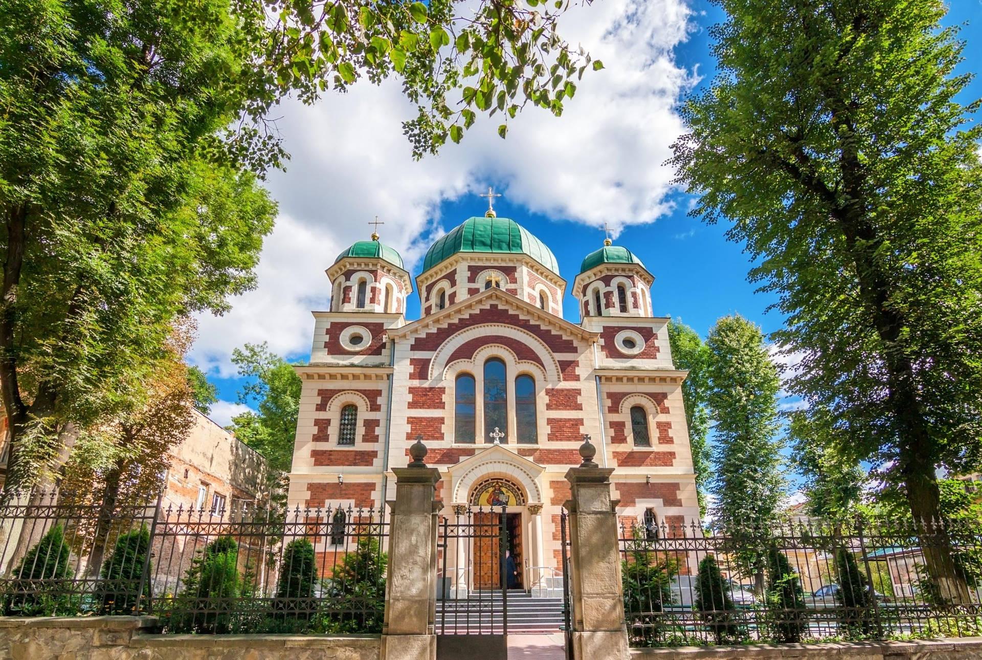 1920x1290 Download Ukraine Lviv Temple Wallpaper