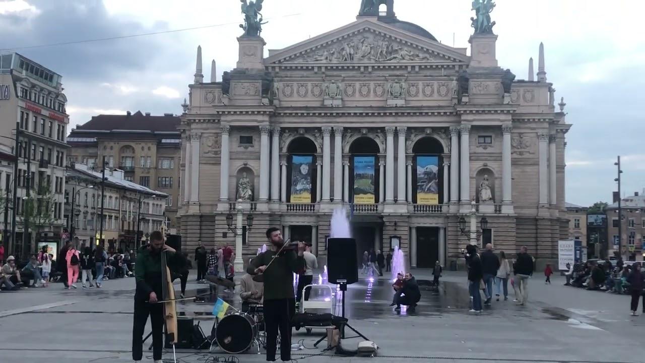 1280x720 A 15 Minute Walk In War Time Lviv (photos)