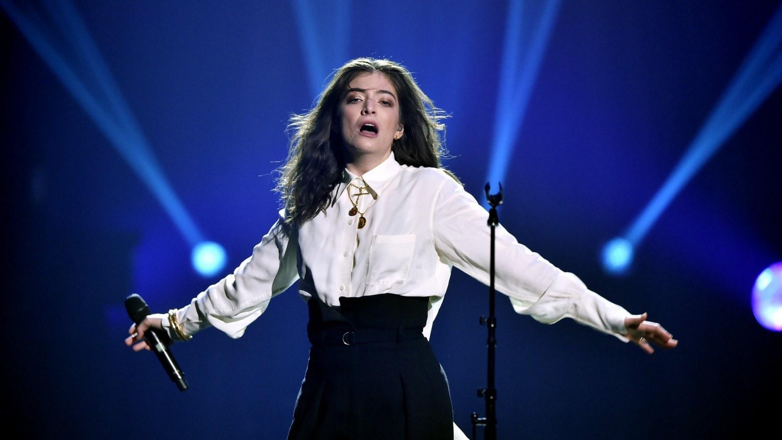 1600x900 Melodrama' and Actual Drama: Lorde's