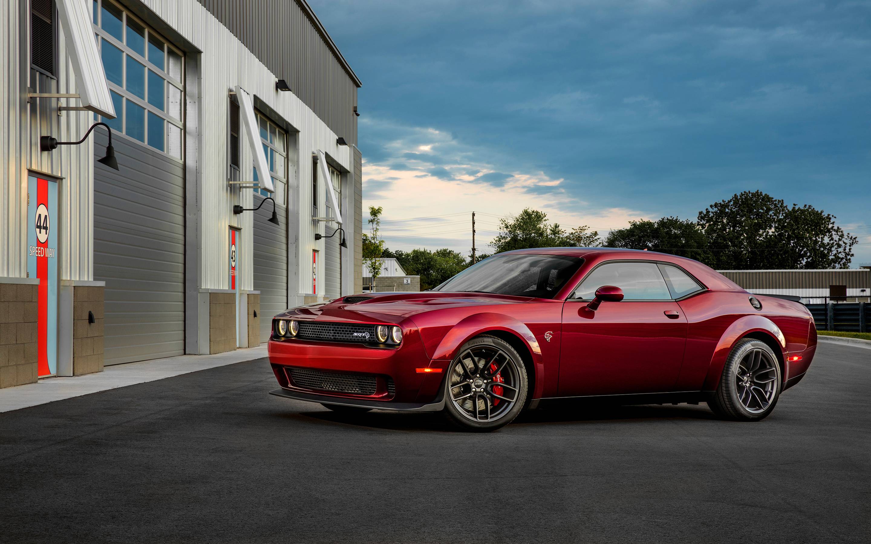 2880x1800 Dodge Challenger SRT Hellcat Widebody Wallpaper