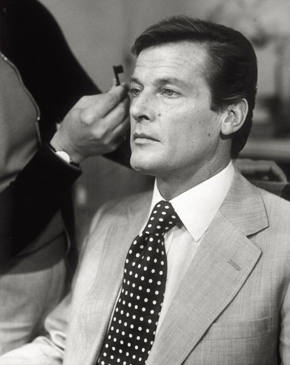 960x1211 Roger Moore Dead: Rare Vintage Picture