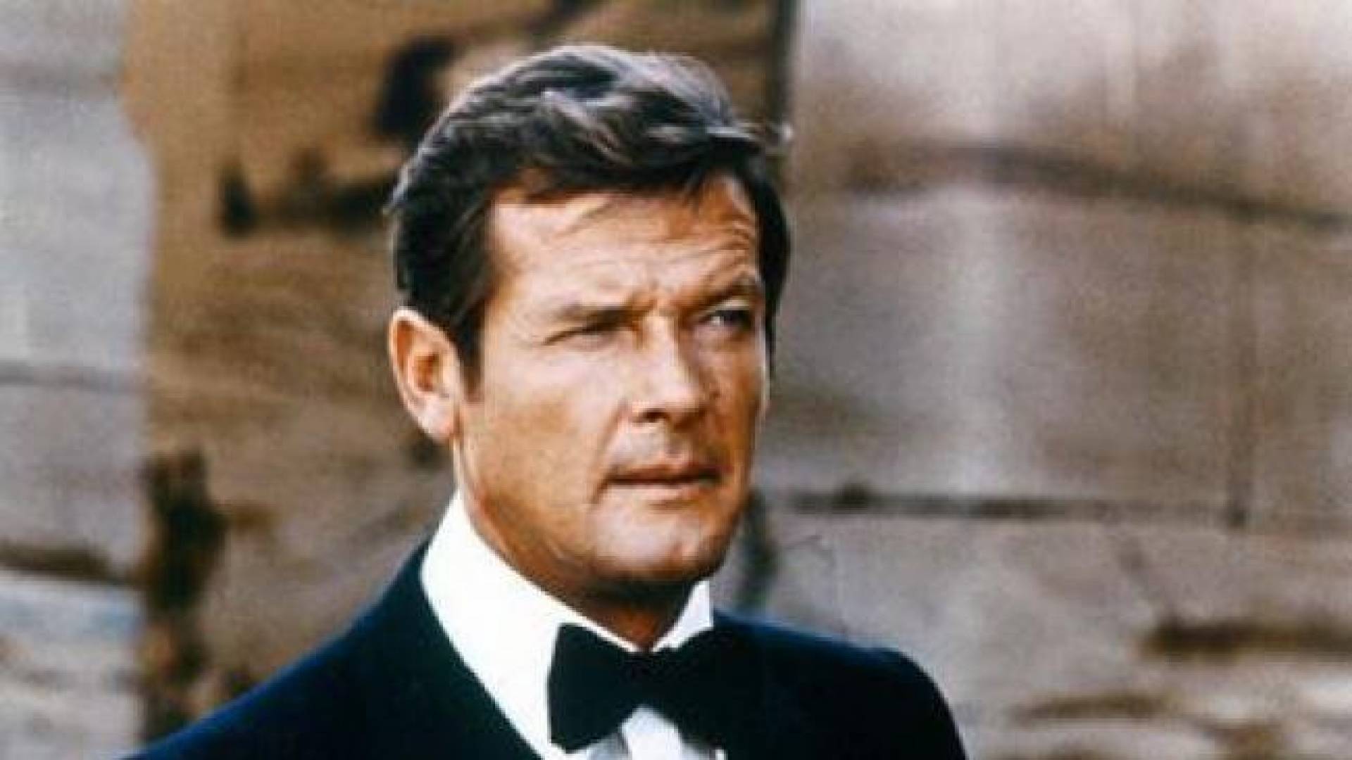 1920x1080 Roger Moore wallpaperx1080