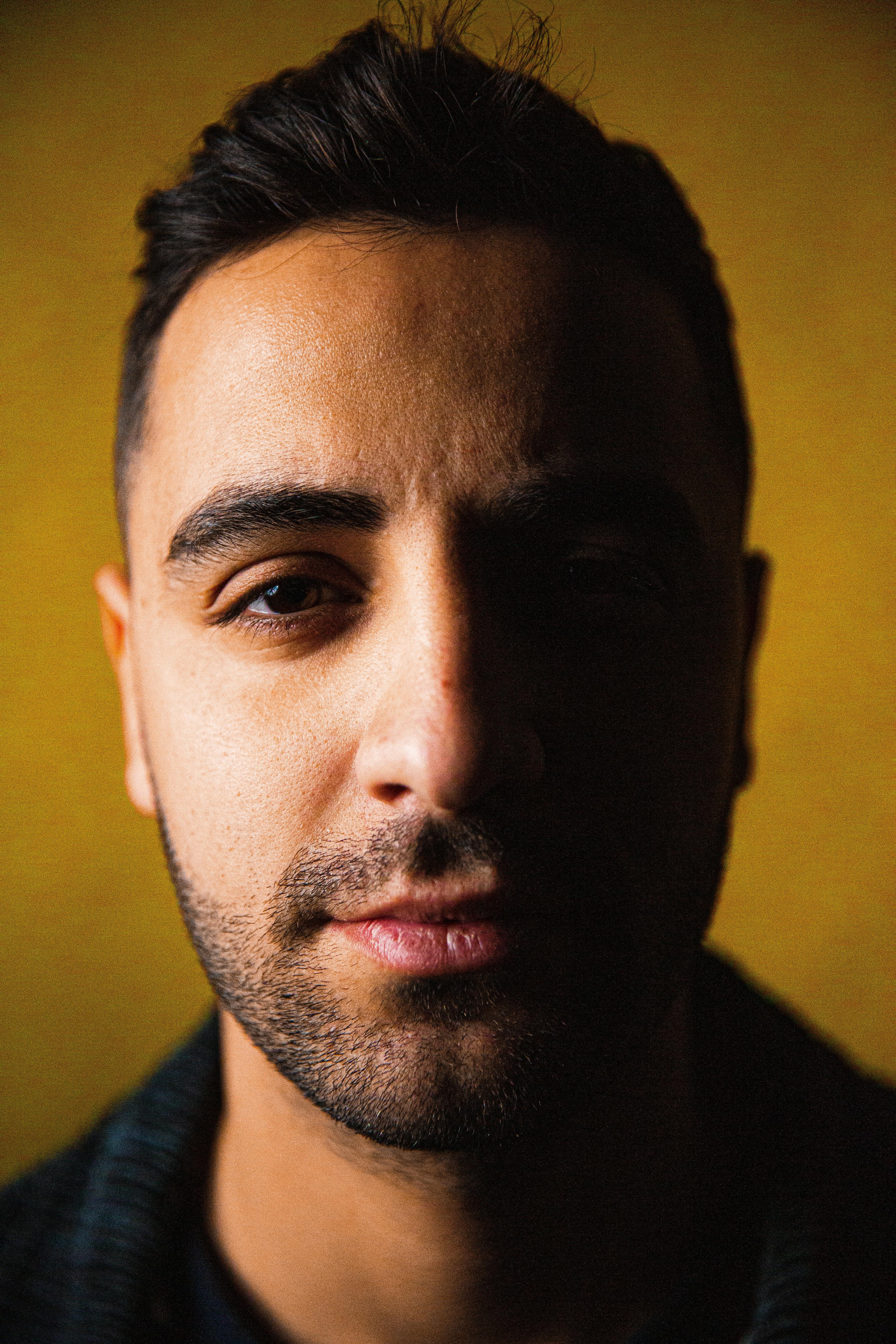 3840x5760 Person holding his Head · Free