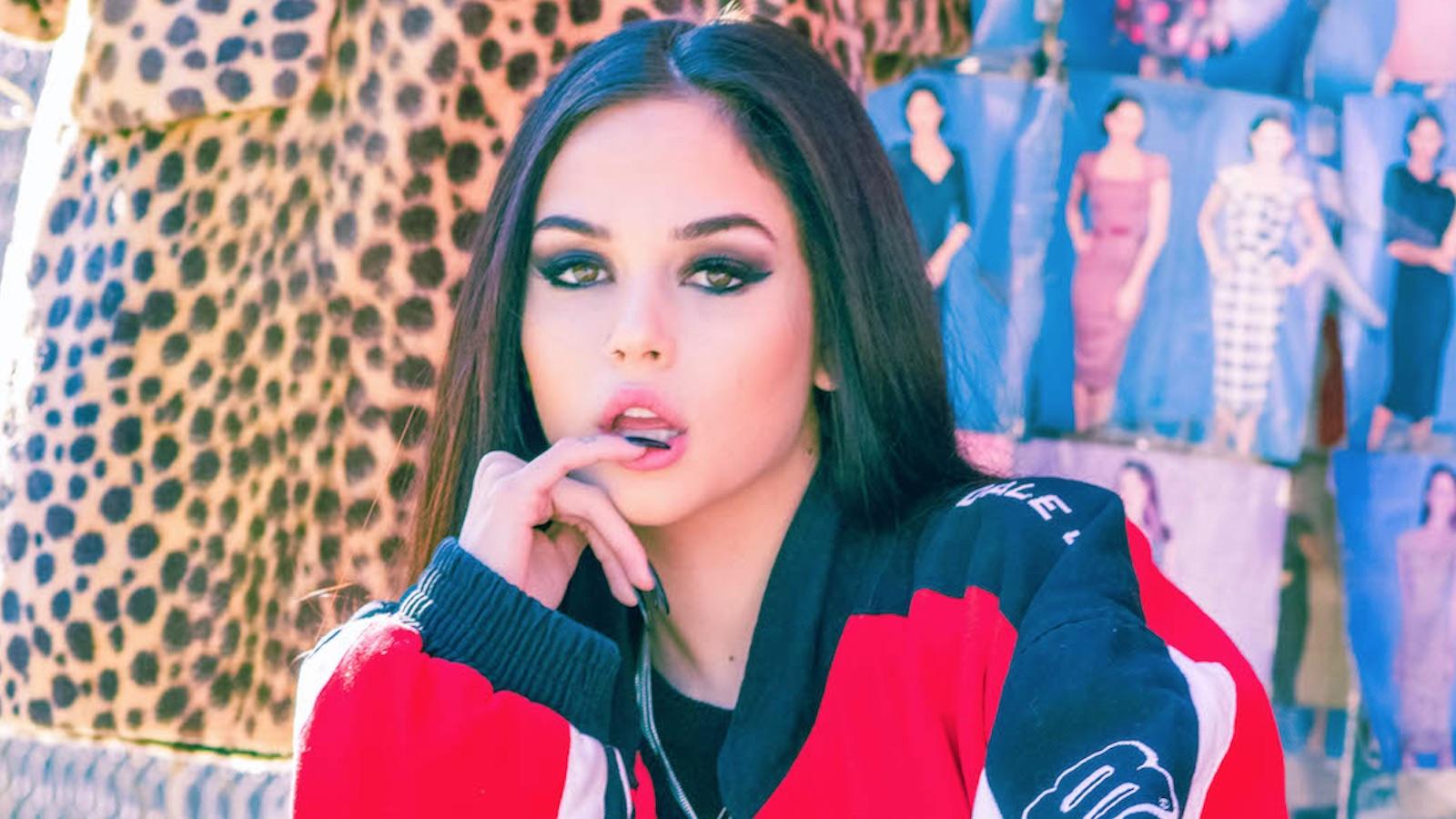 1600x900 Maggie Lindemann Spills Her Goth Chic