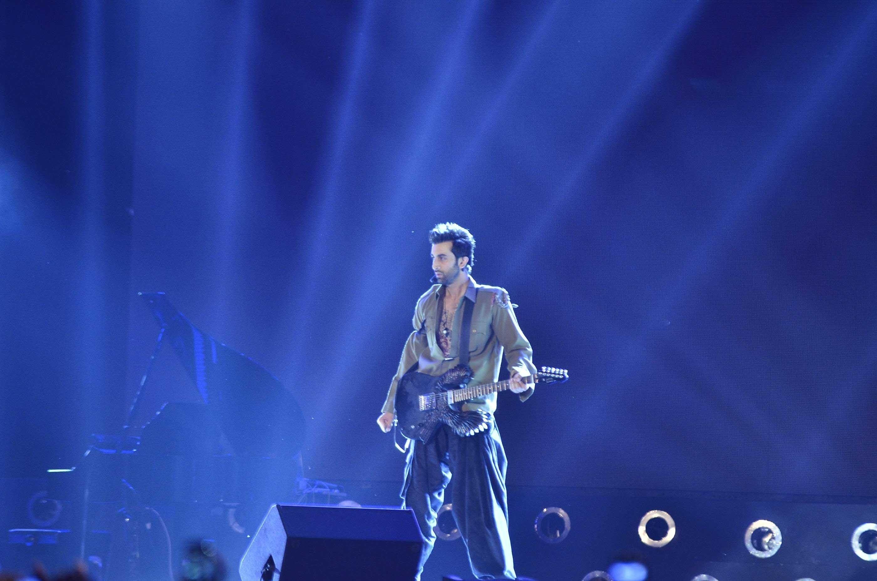 2800x1855 Ranbir Kapoor in Rockstar Movie. HD