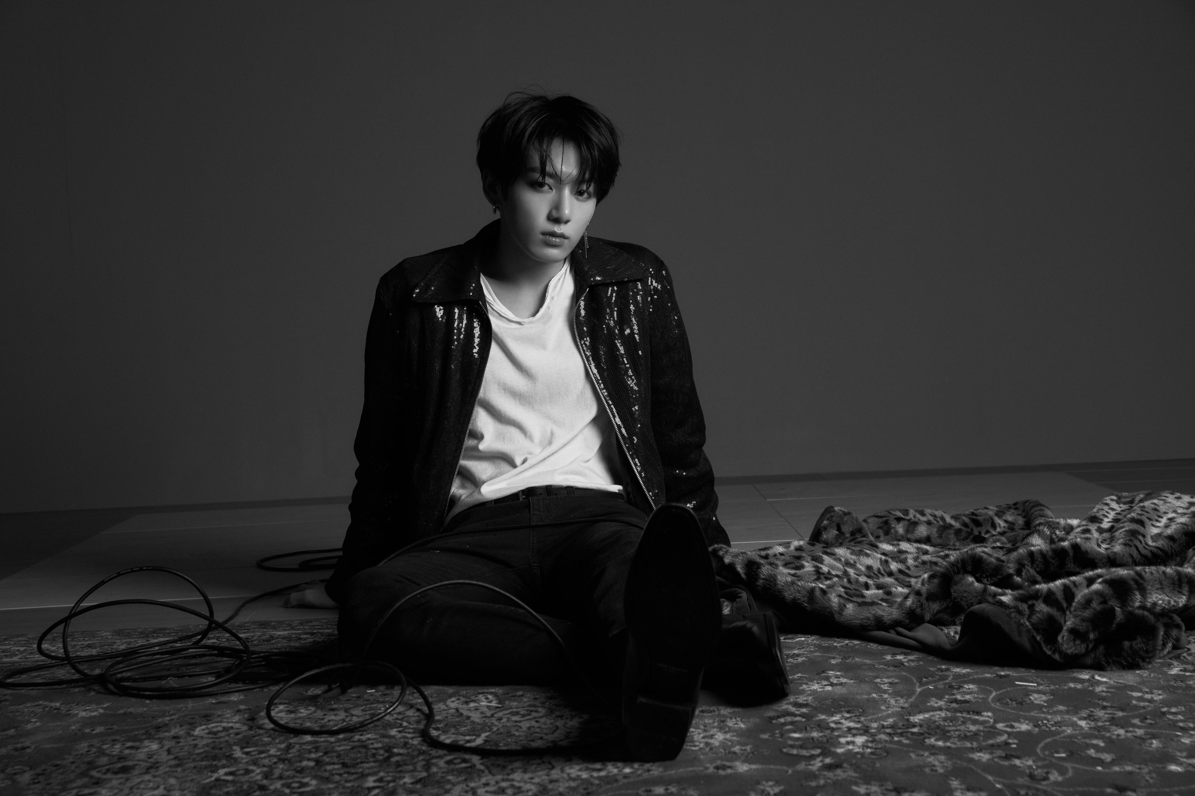 4000x2666 4K Jungkook (Singer) Wallpaper