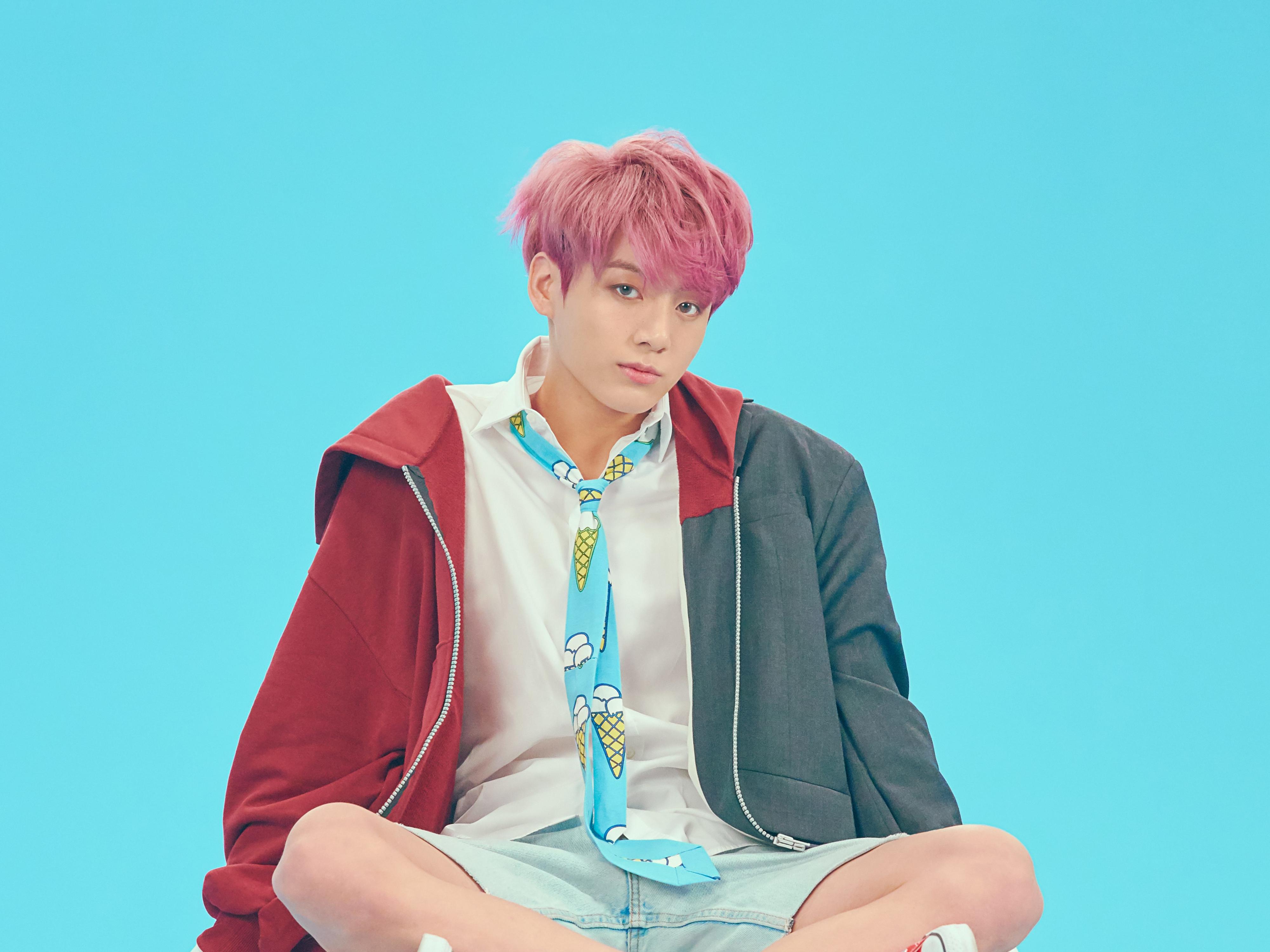 4000x3000 Jungkook K Pop Vibes: Ultra HD BTS Music Wallpaperx3000