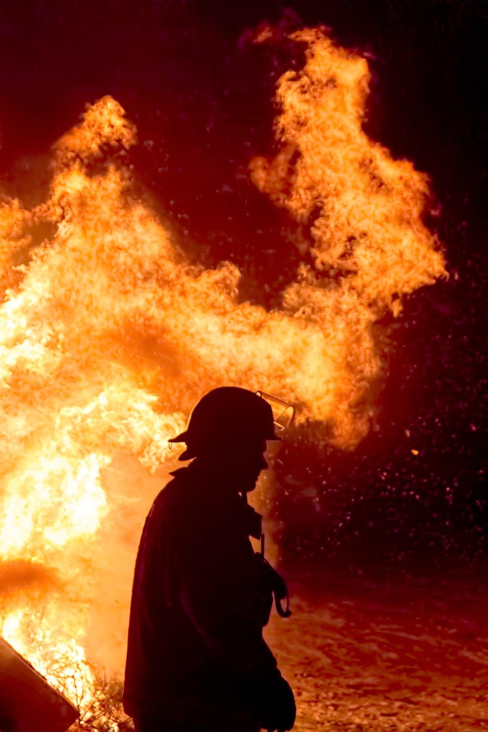 1000x1500 Fireman Picture [HD]. Download