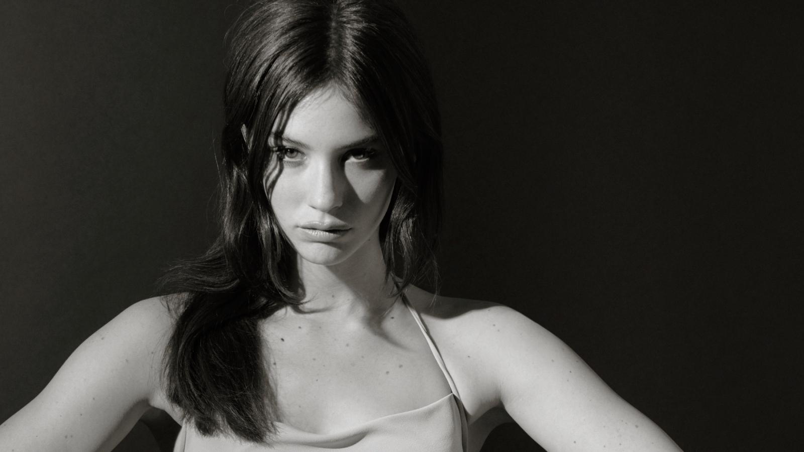 1600x900 Gracie Abrams Announces Debut Album
