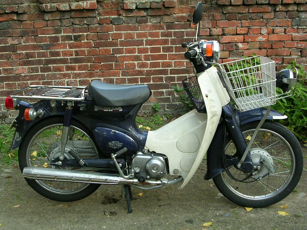 1024x768 HONDA Super Cub 90. I can go anywhere