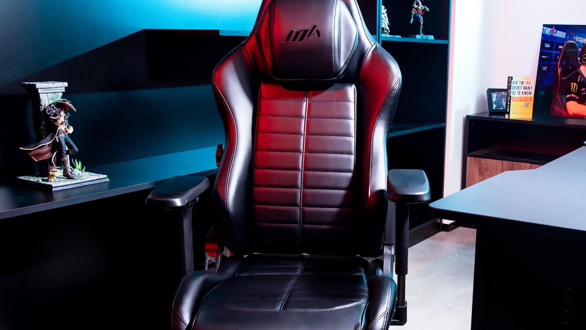 1920x1080 DXRacer Master gaming chair review. PC