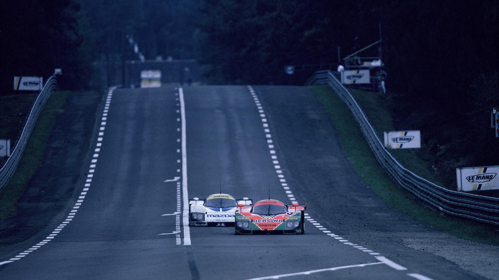 1600x900 The incredible story of the 787B