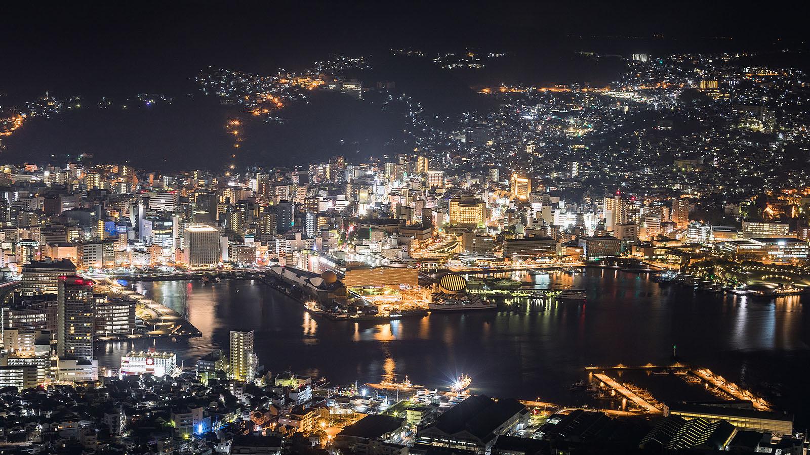 1600x900 Scenic drive in Nagasaki