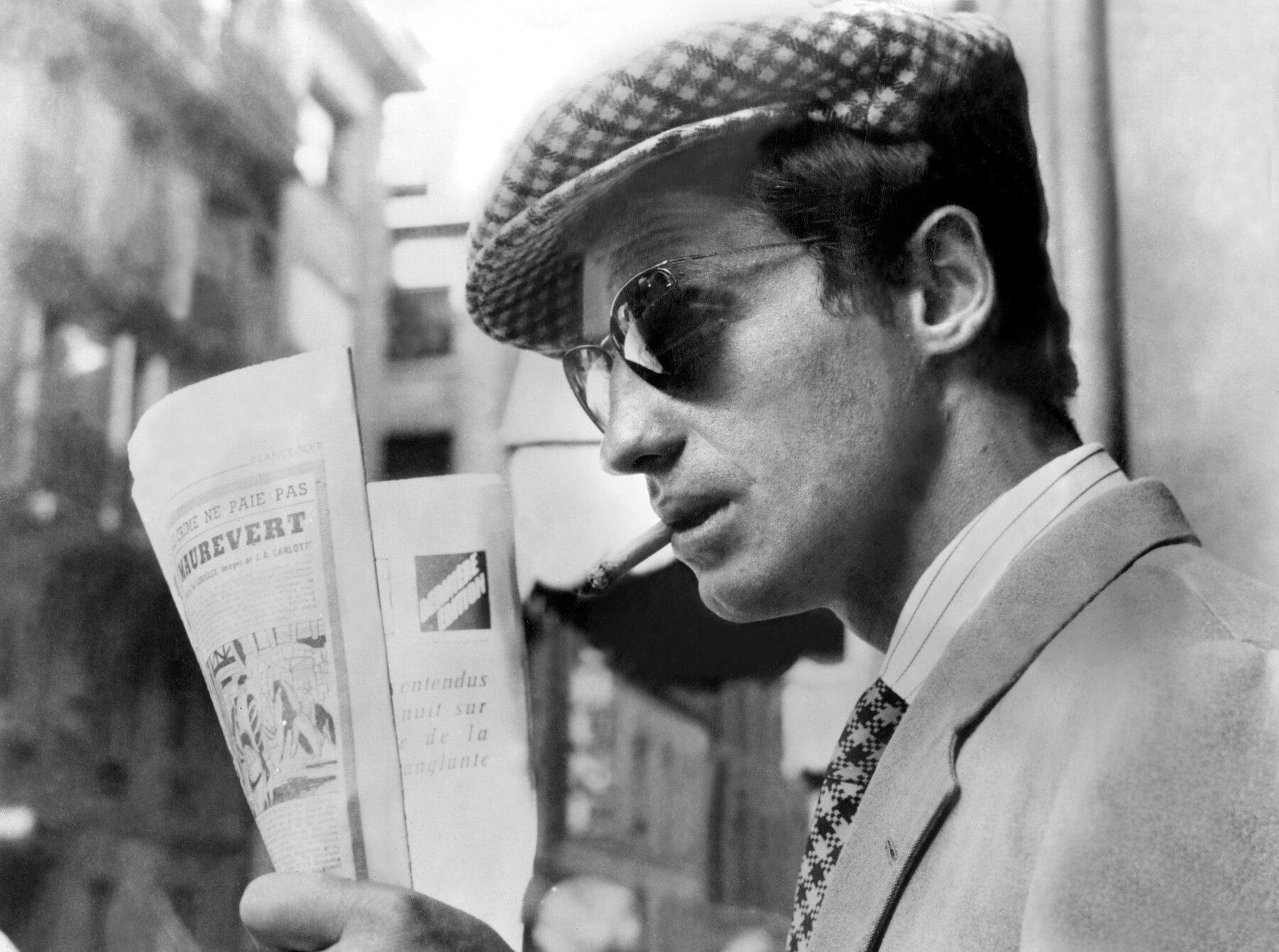 1800x1340 Jean Paul Belmondo Reading Sexily