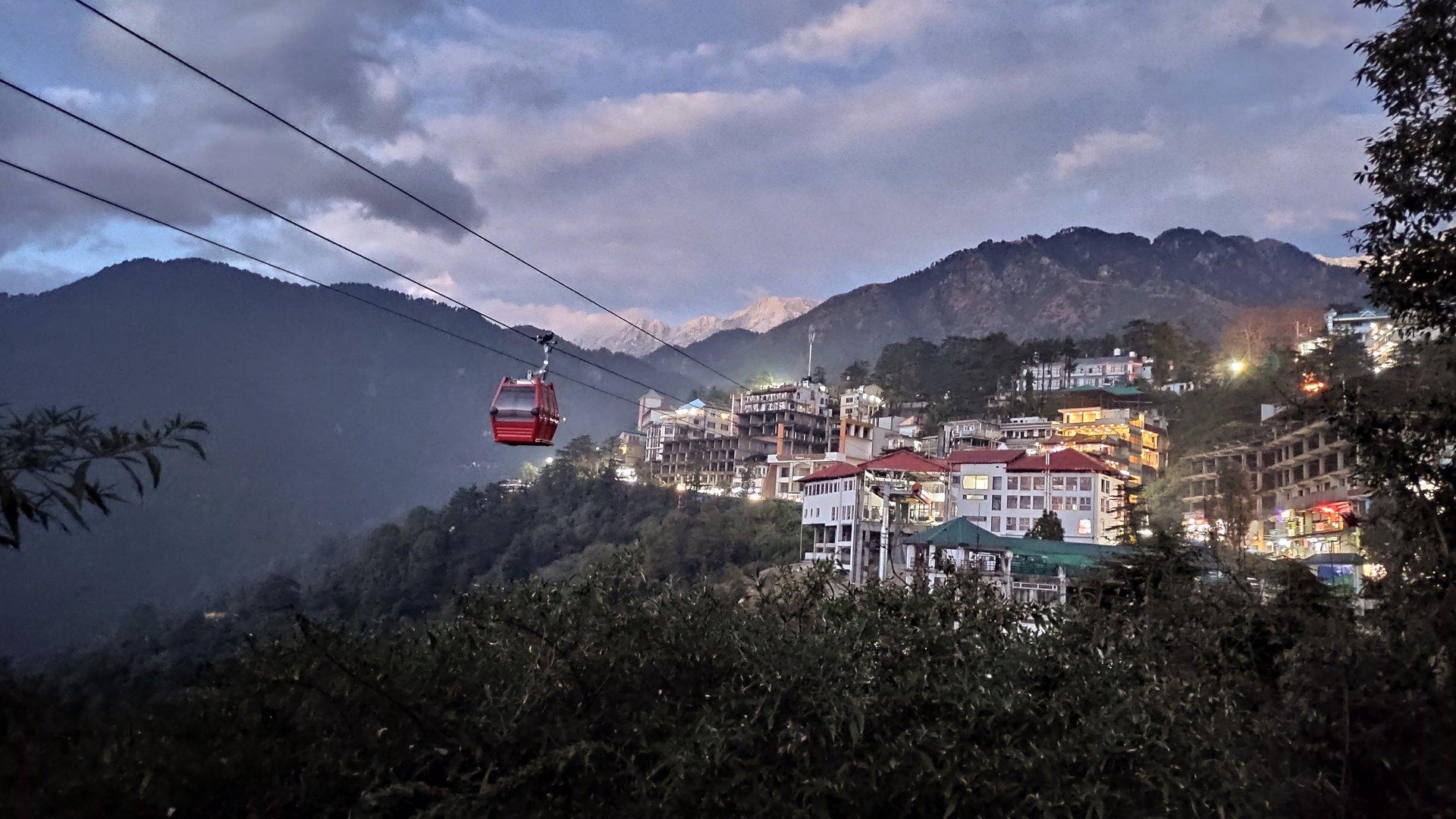 1920x1080 By ropeway to the Dalai Lama's home