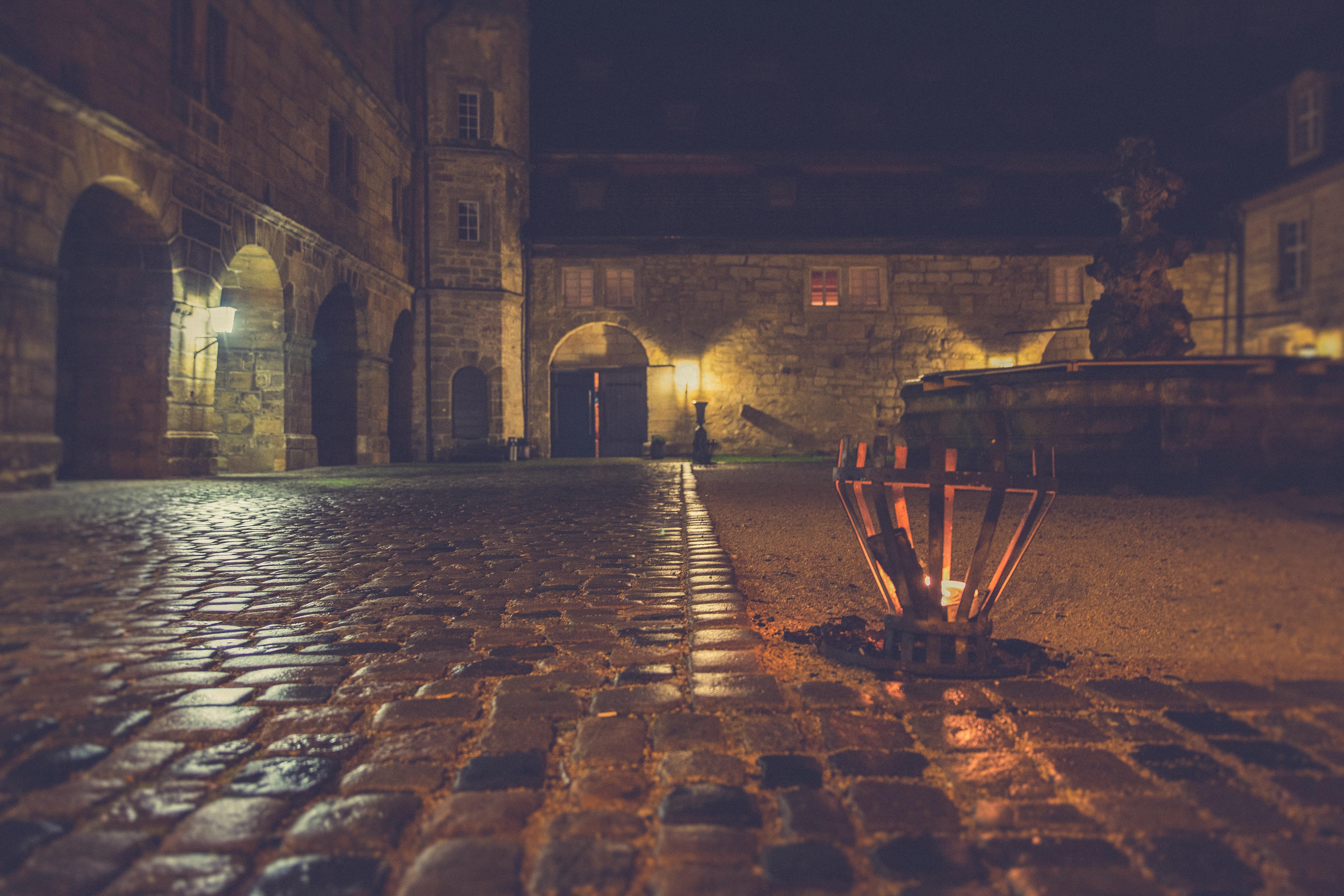 5760x3840 Courtyard & HD Image