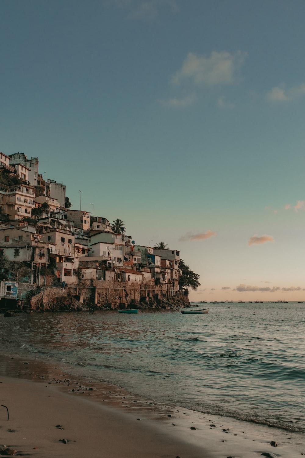 1000x1500 Free Salvador Image