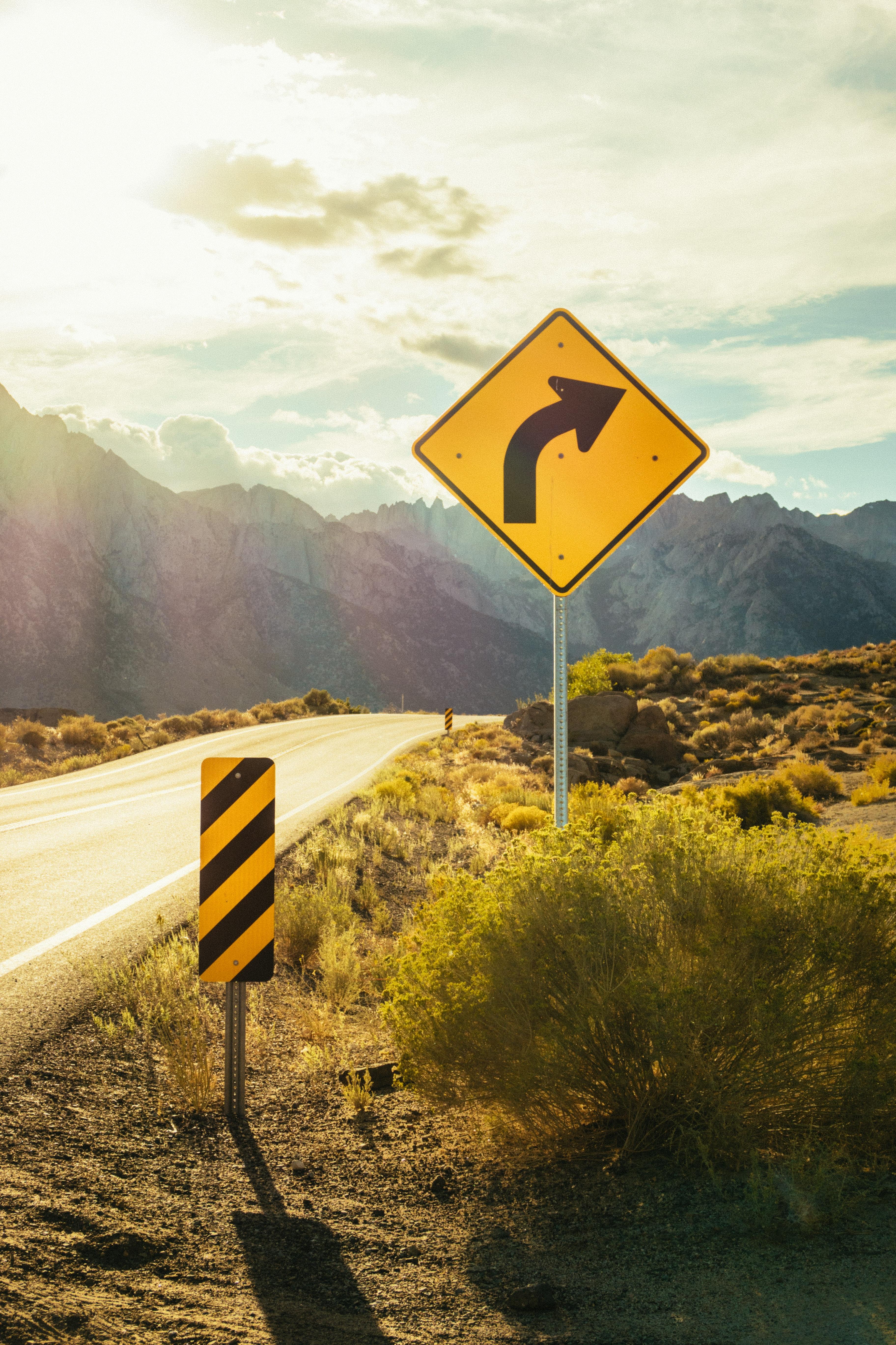 3648x5472 Roadside & HD Image