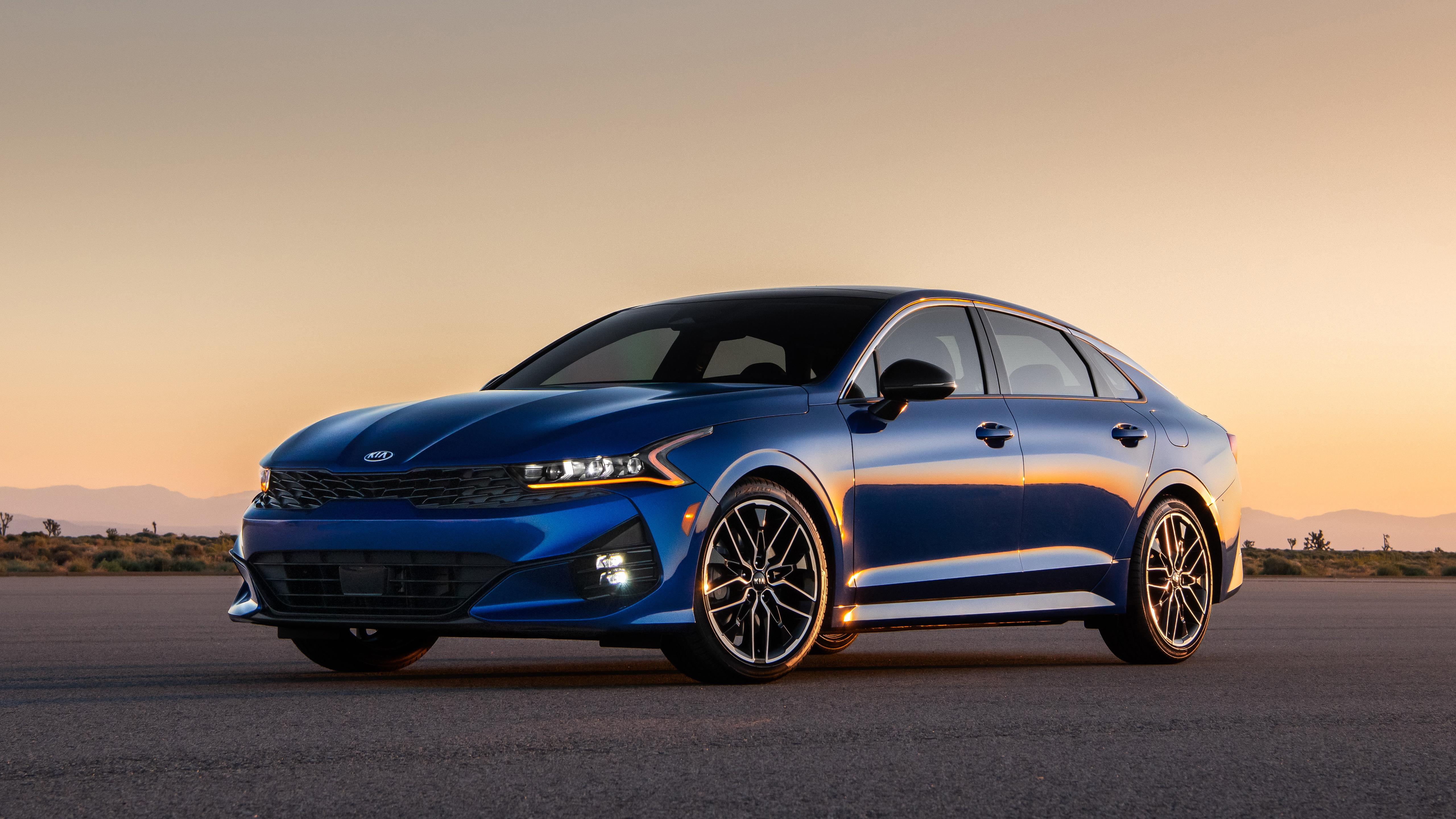 5120x2880 Kia K5 GT 5K Wallpaper Car