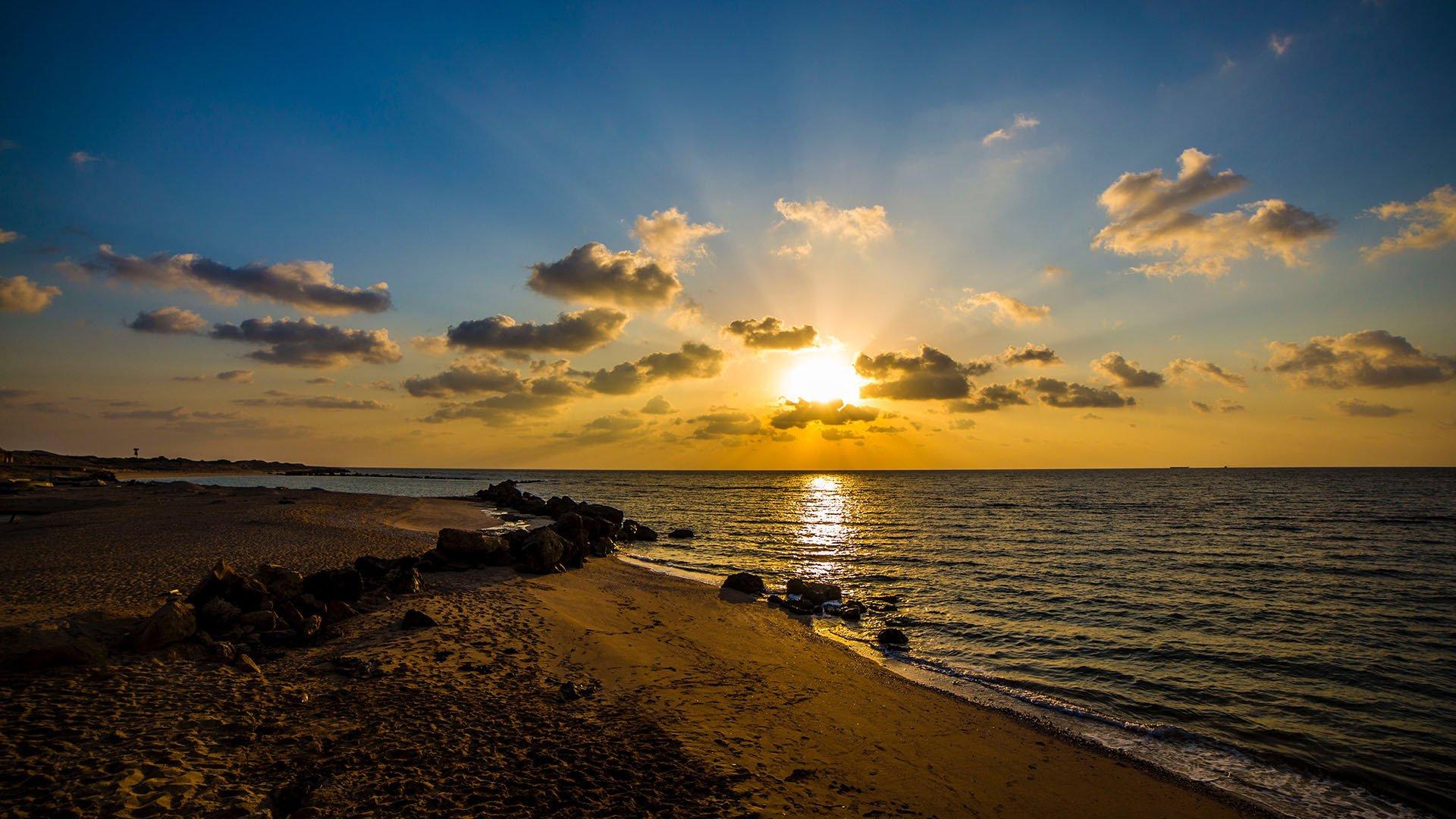 1920x1080 Qeshm Hormoz Island Tour: Closer To