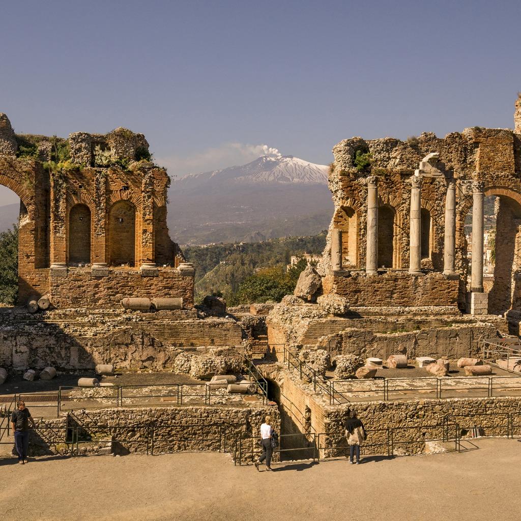 1024x1024 Download wallpaper Italy, Sicily