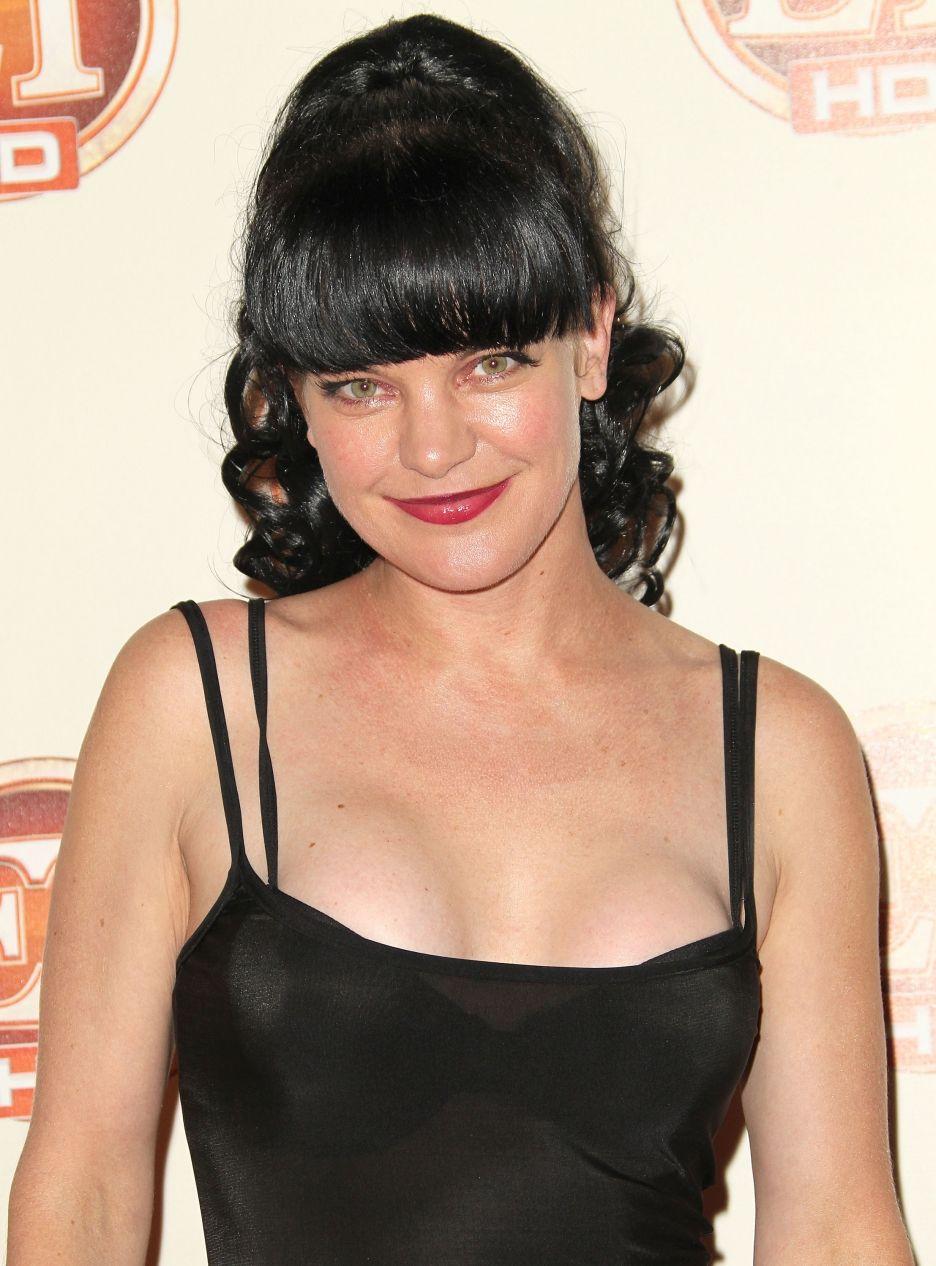 936x1266 Pauley Perrette