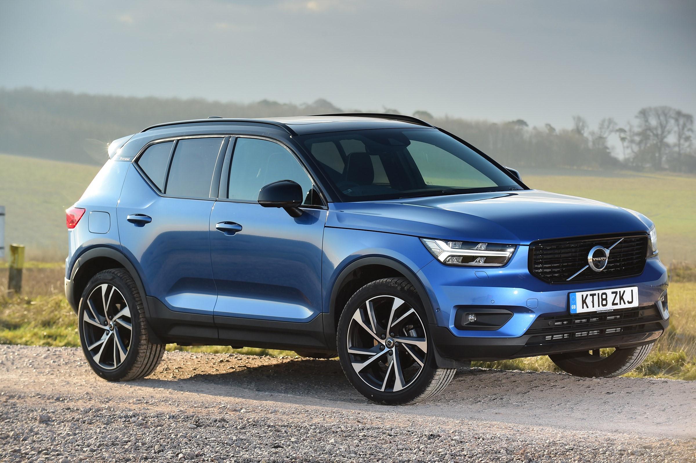 2400x1597 2018 19 XC40 T3 R Design, Volvo