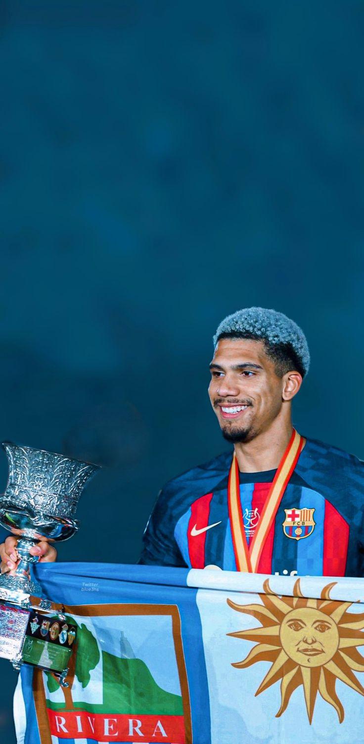 736x1502 Ronald Araújo em 2023
