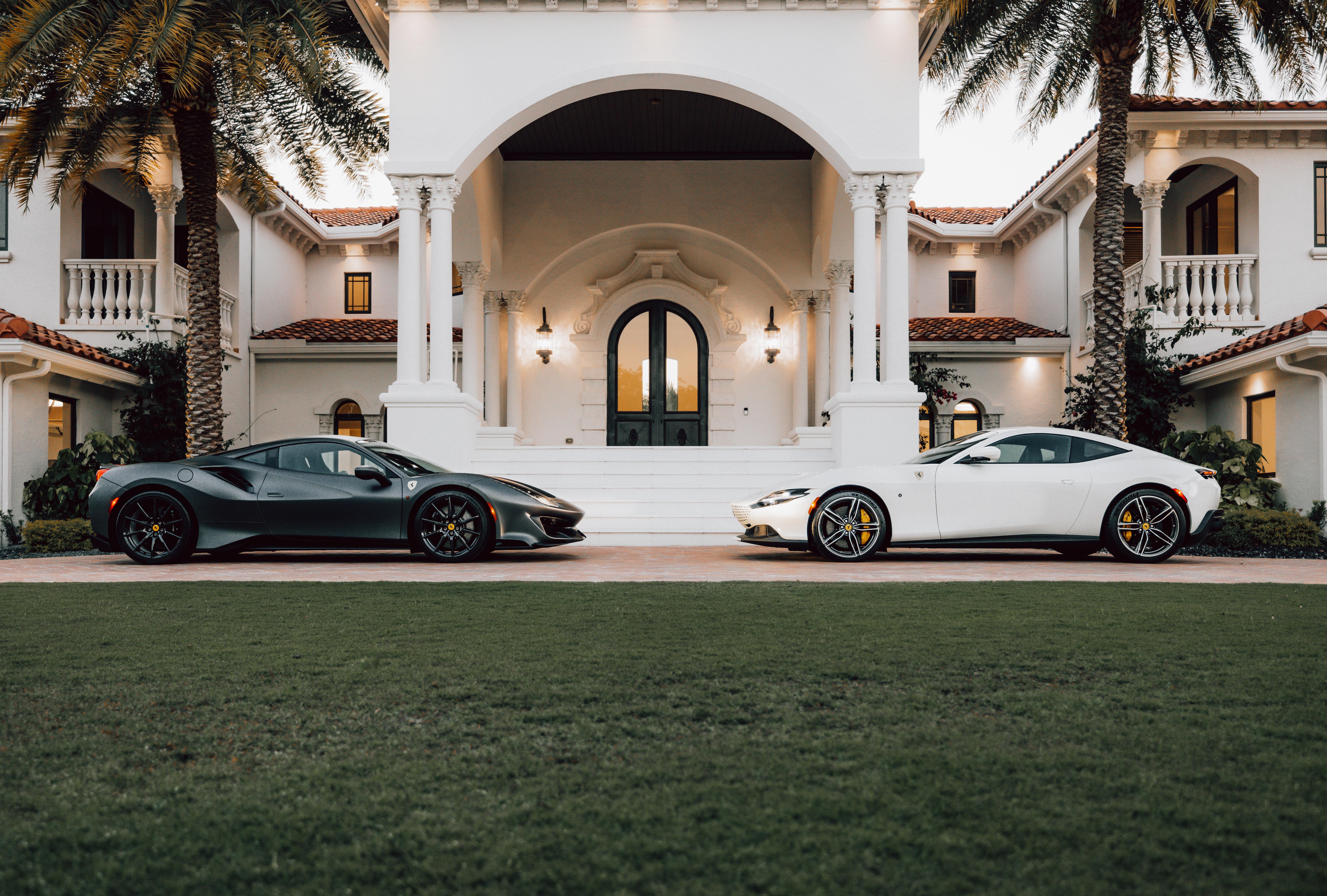 7924x5351 Sportscars in Front of a Mansion · Free