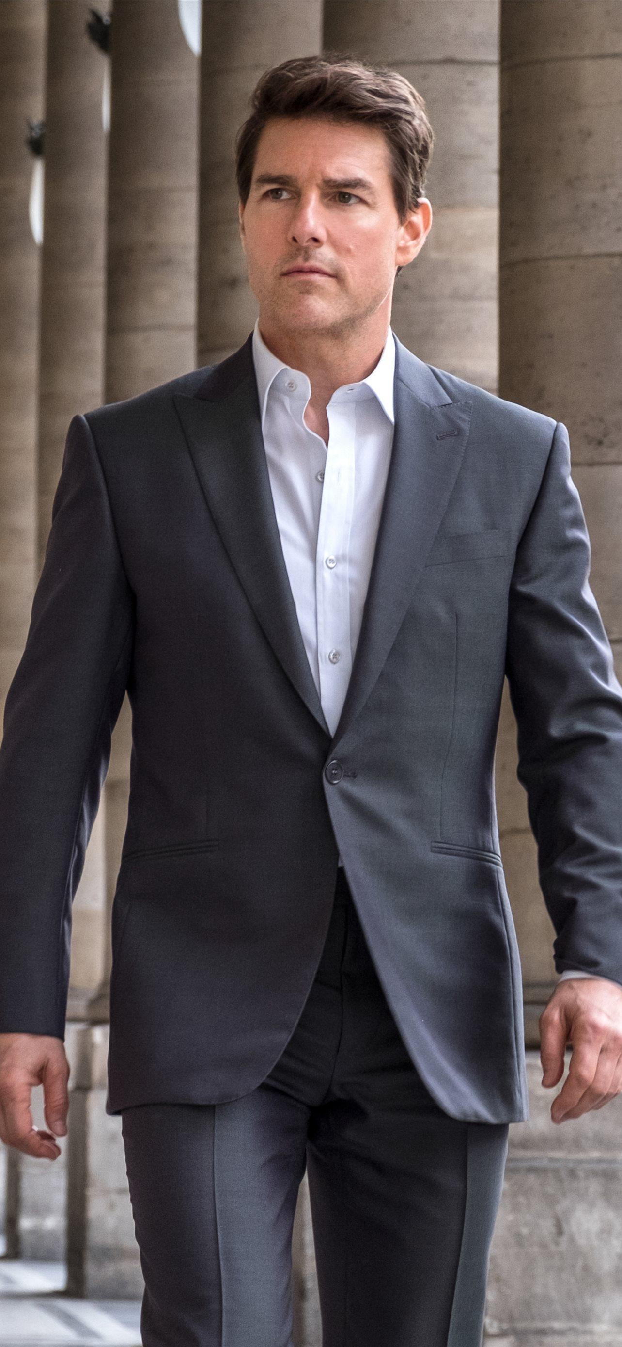 1284x2778 Tom Cruise As Ethan Hunt In Mission