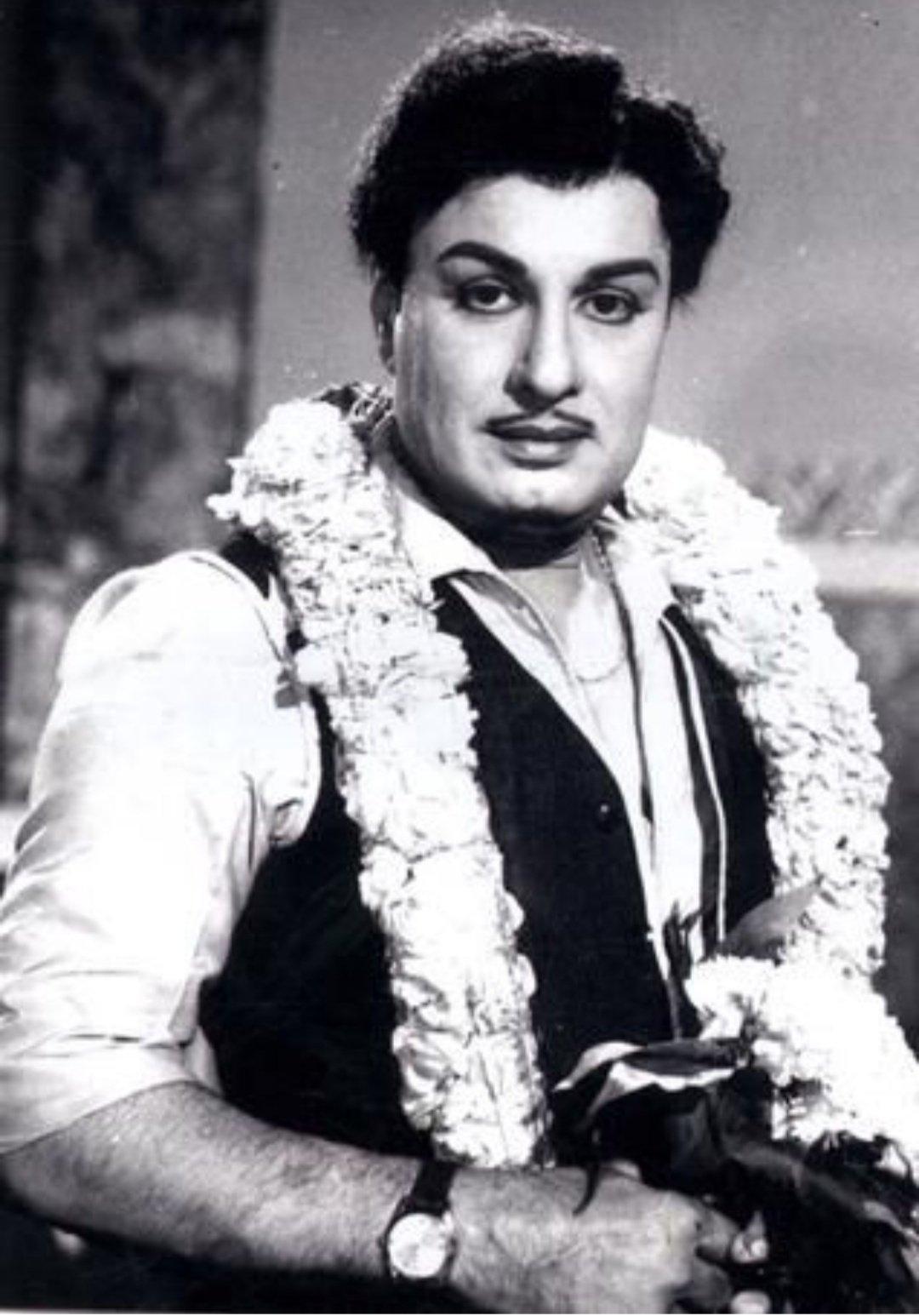 1080x1546 Mg Ramachandran Rare Photo